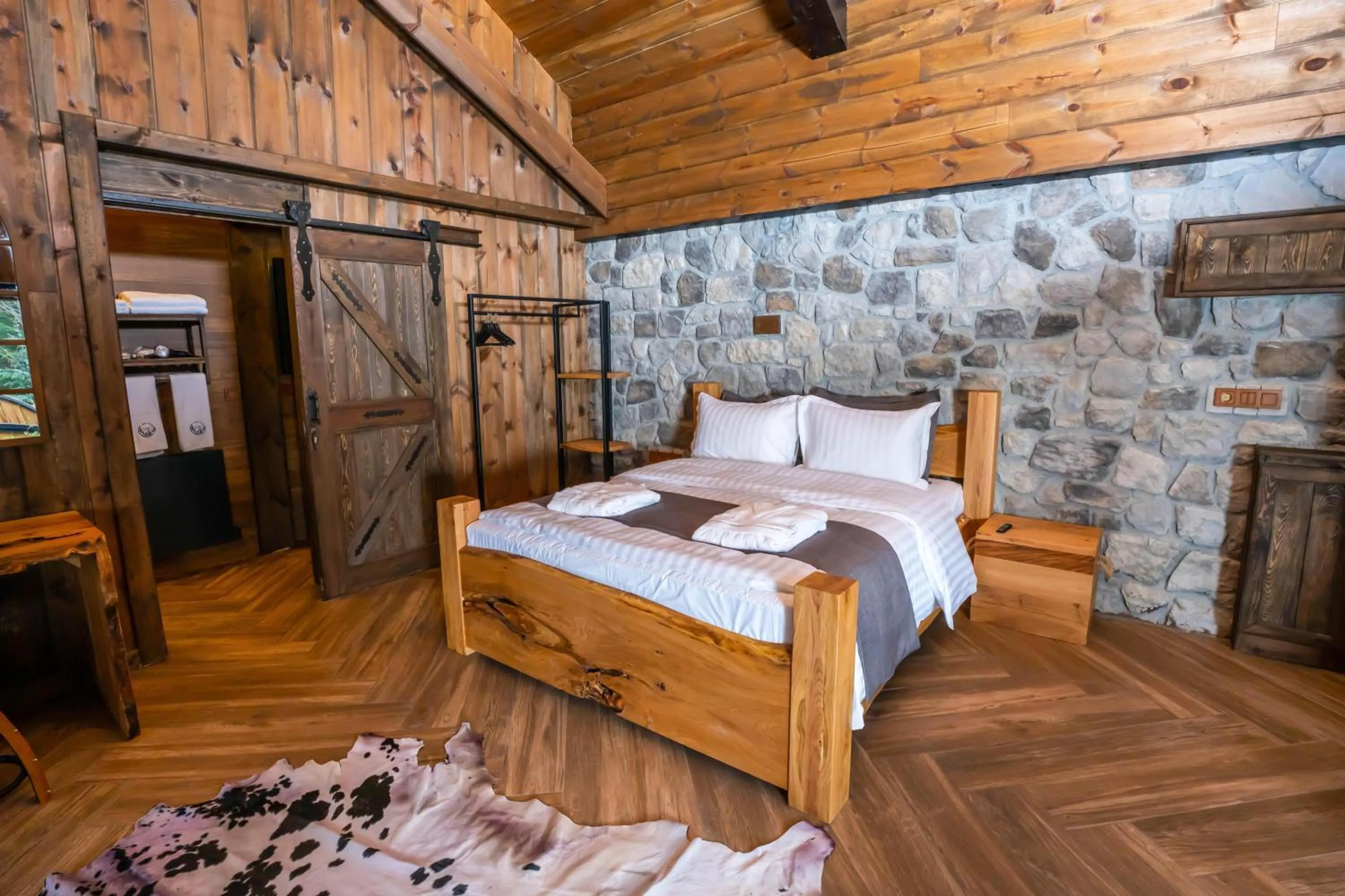 Bed in Bİ ABANT MASALI VİLLAGE HOTEL