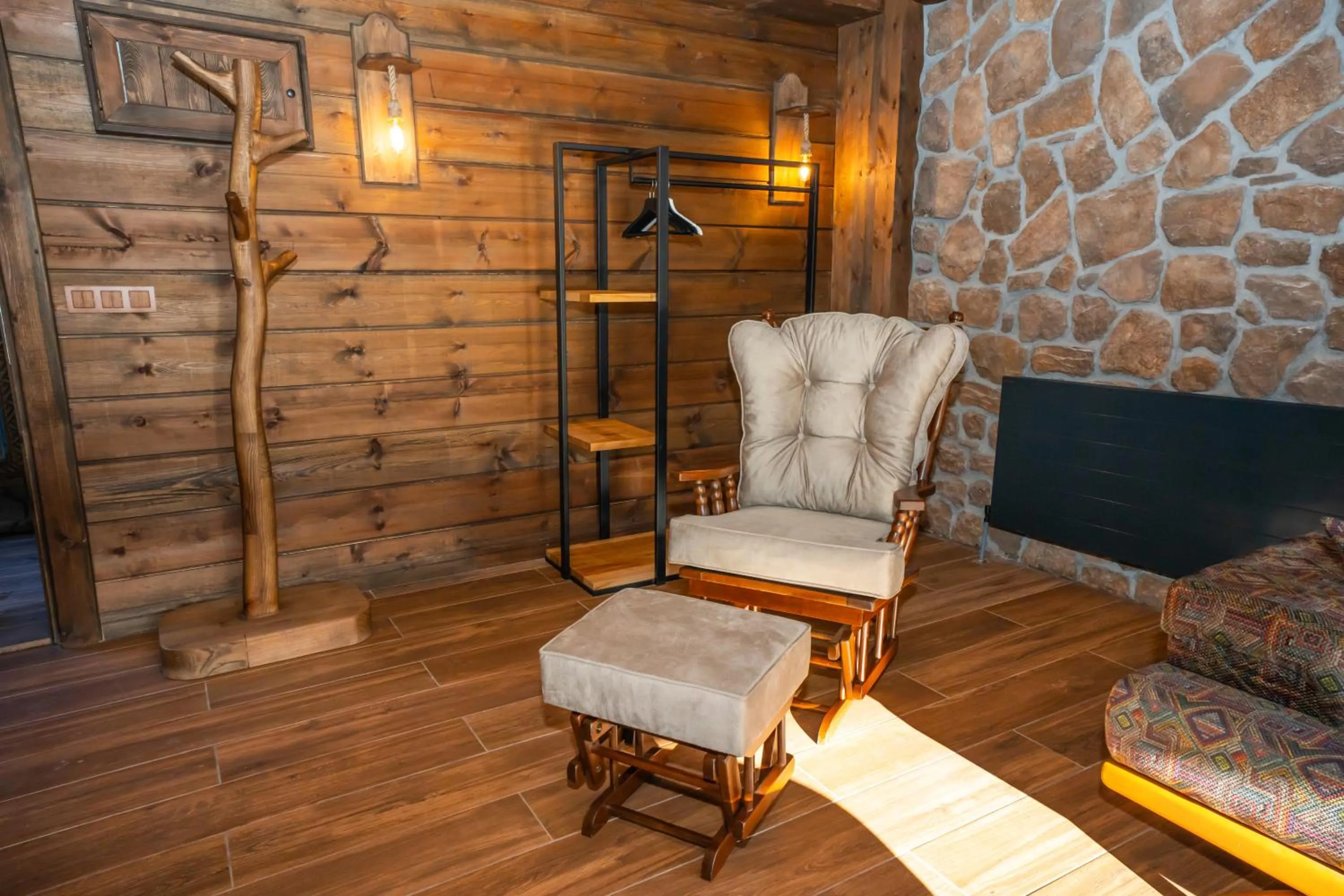 Bİ ABANT MASALI VİLLAGE HOTEL