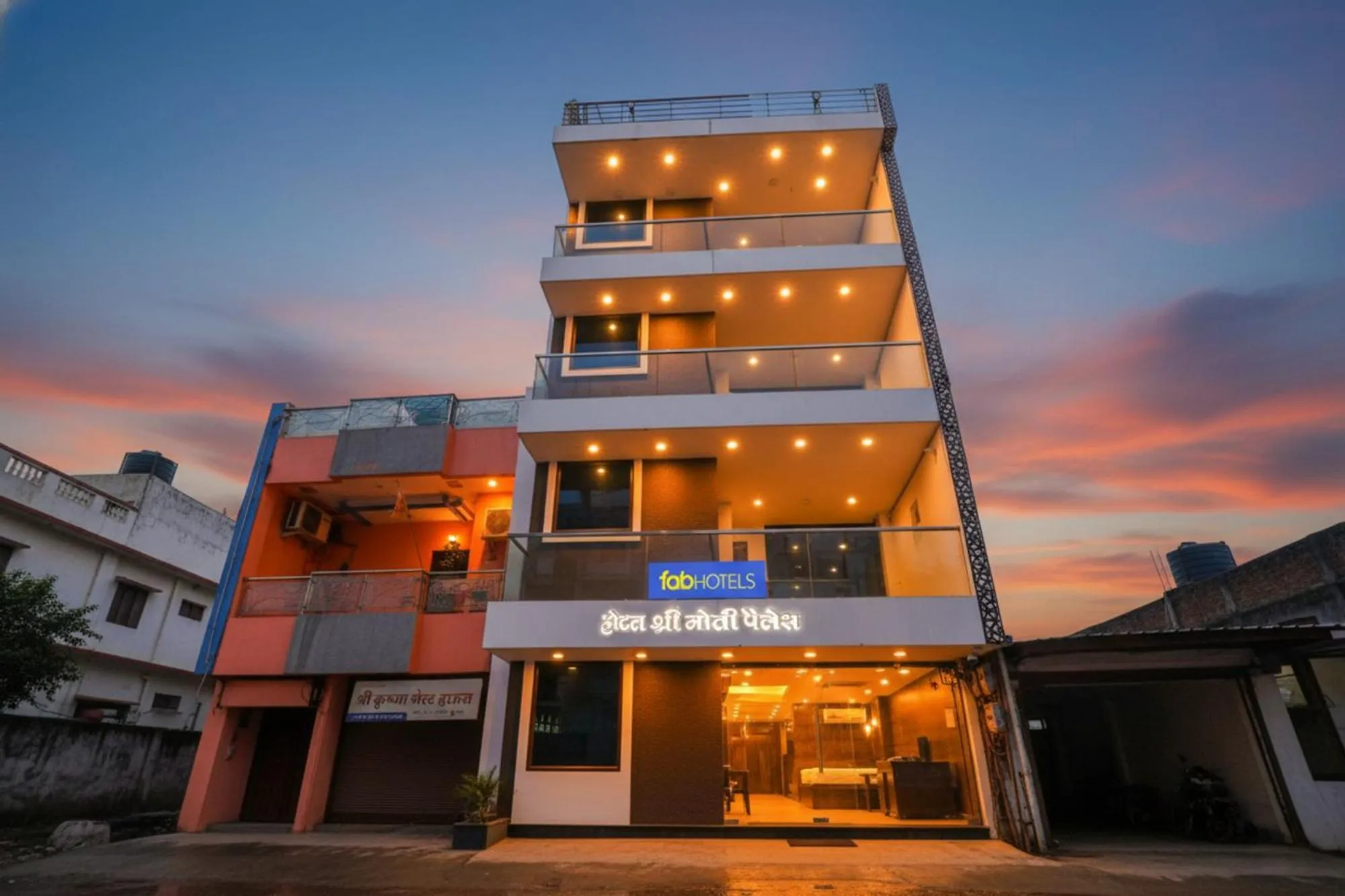 Property building in FabHotel Shree Moti Palace