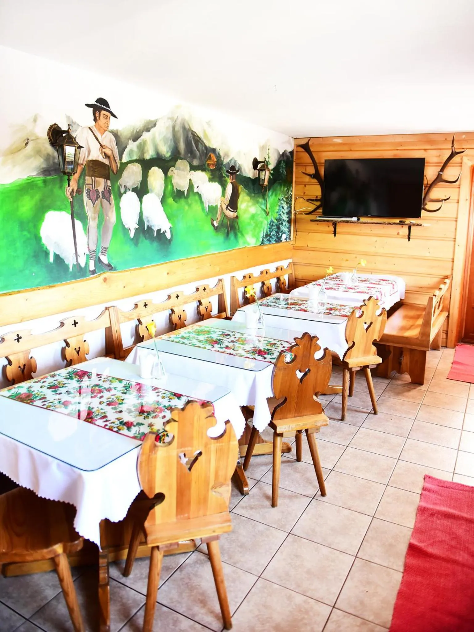 Dining area in Zwijacz¿wka