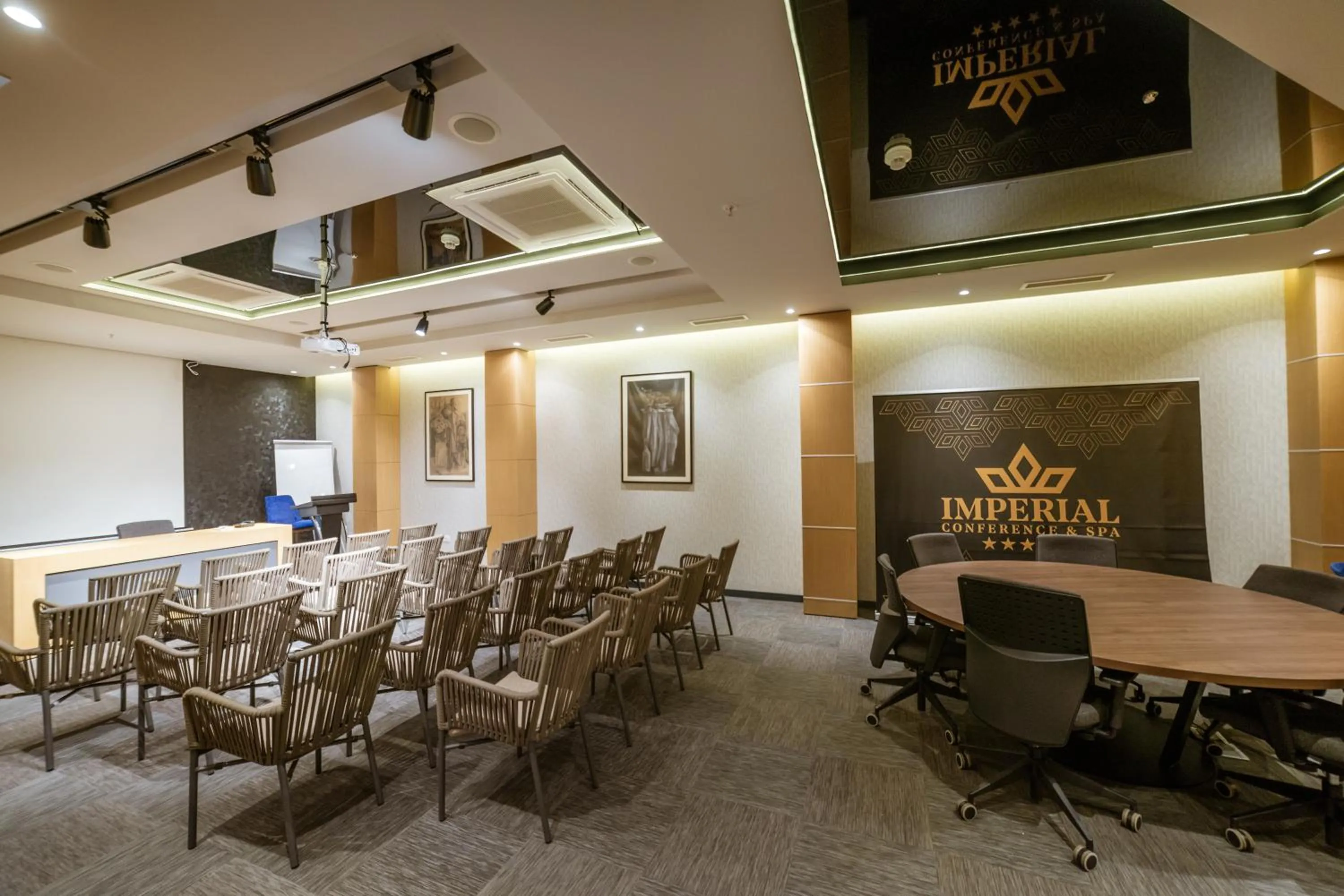 Meeting/conference room in Hotel Imperial Conference & Spa