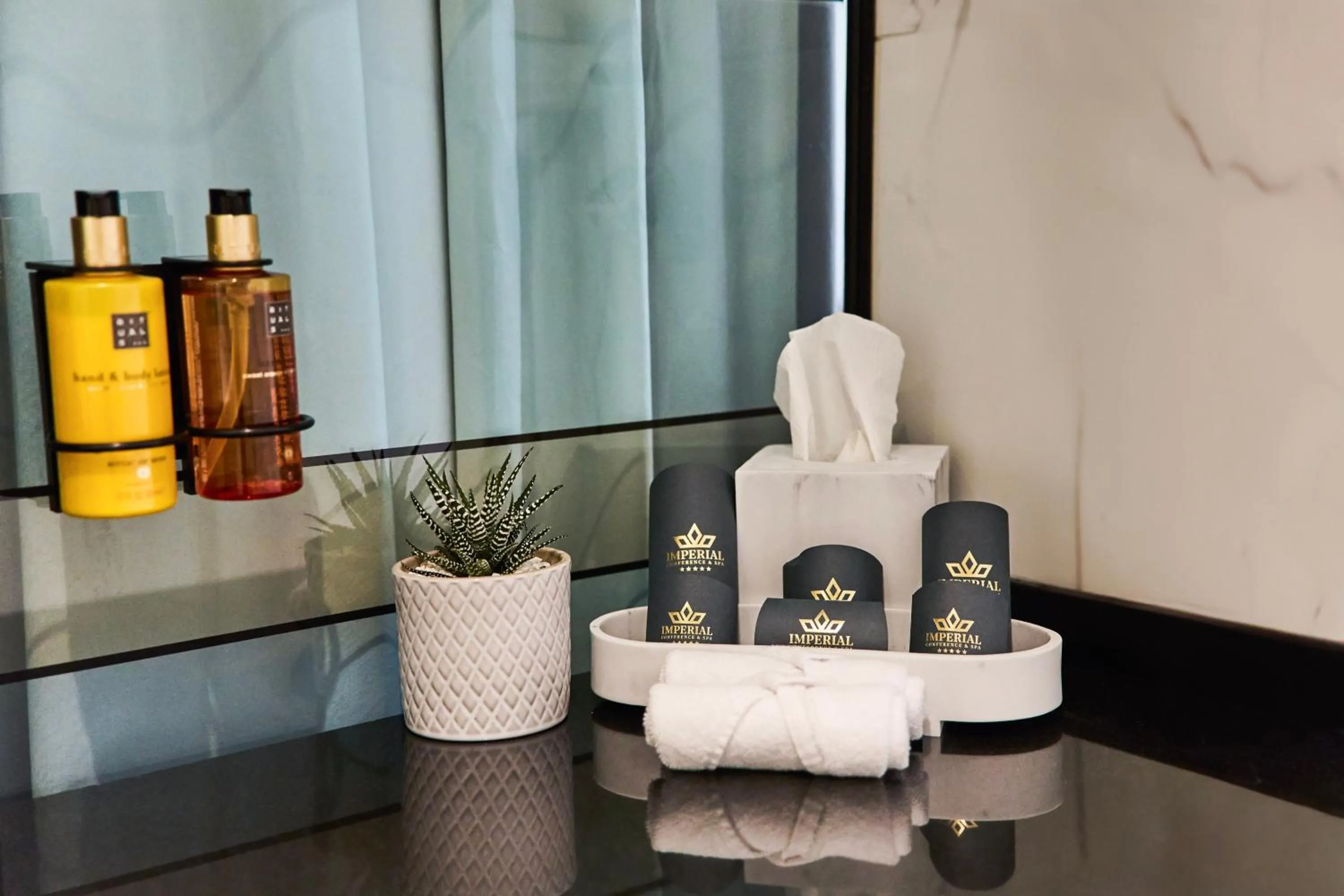 Toilet in Hotel Imperial Conference & Spa