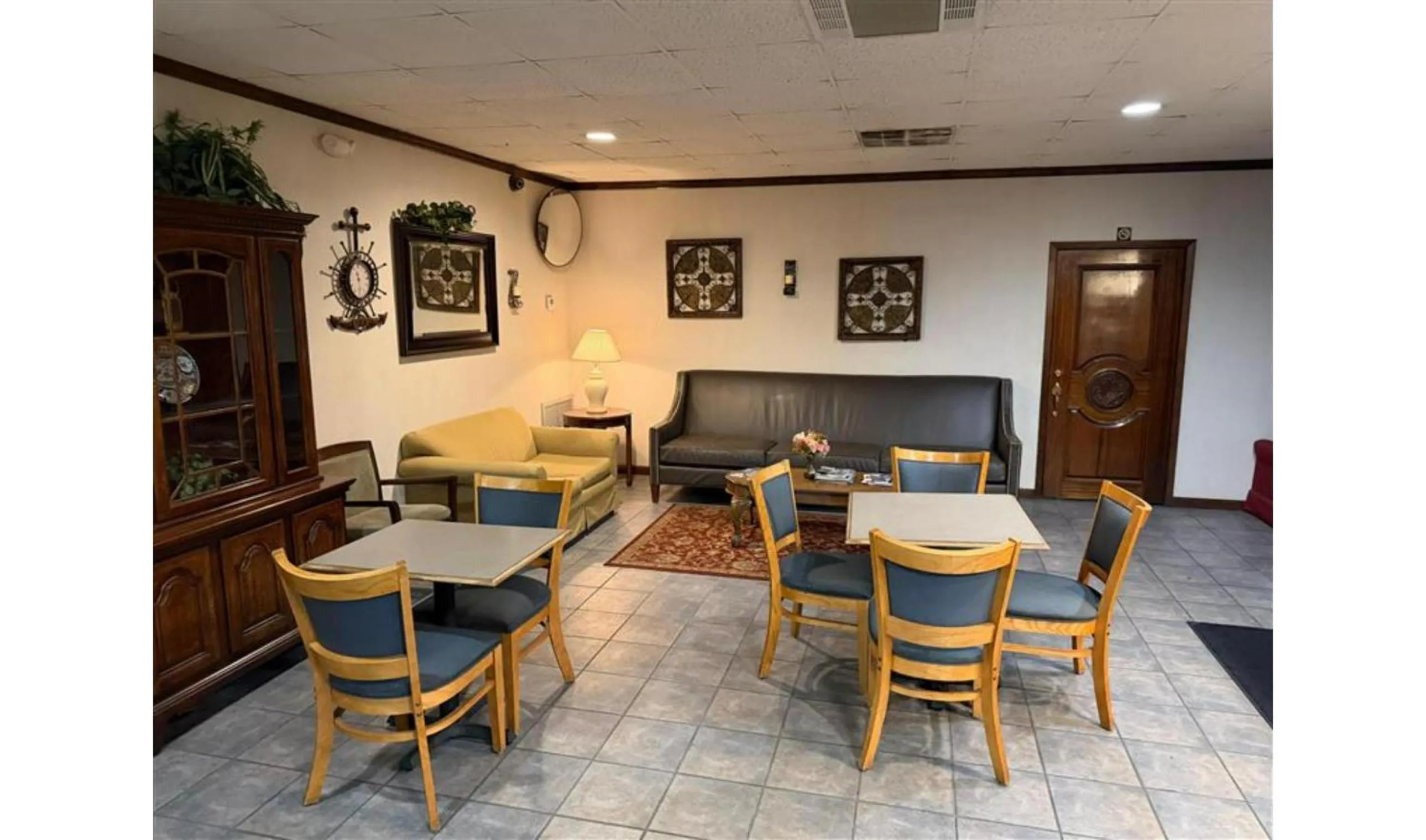 Breakfast in Northgate Inn by Townhouse Hattiesburg I-59