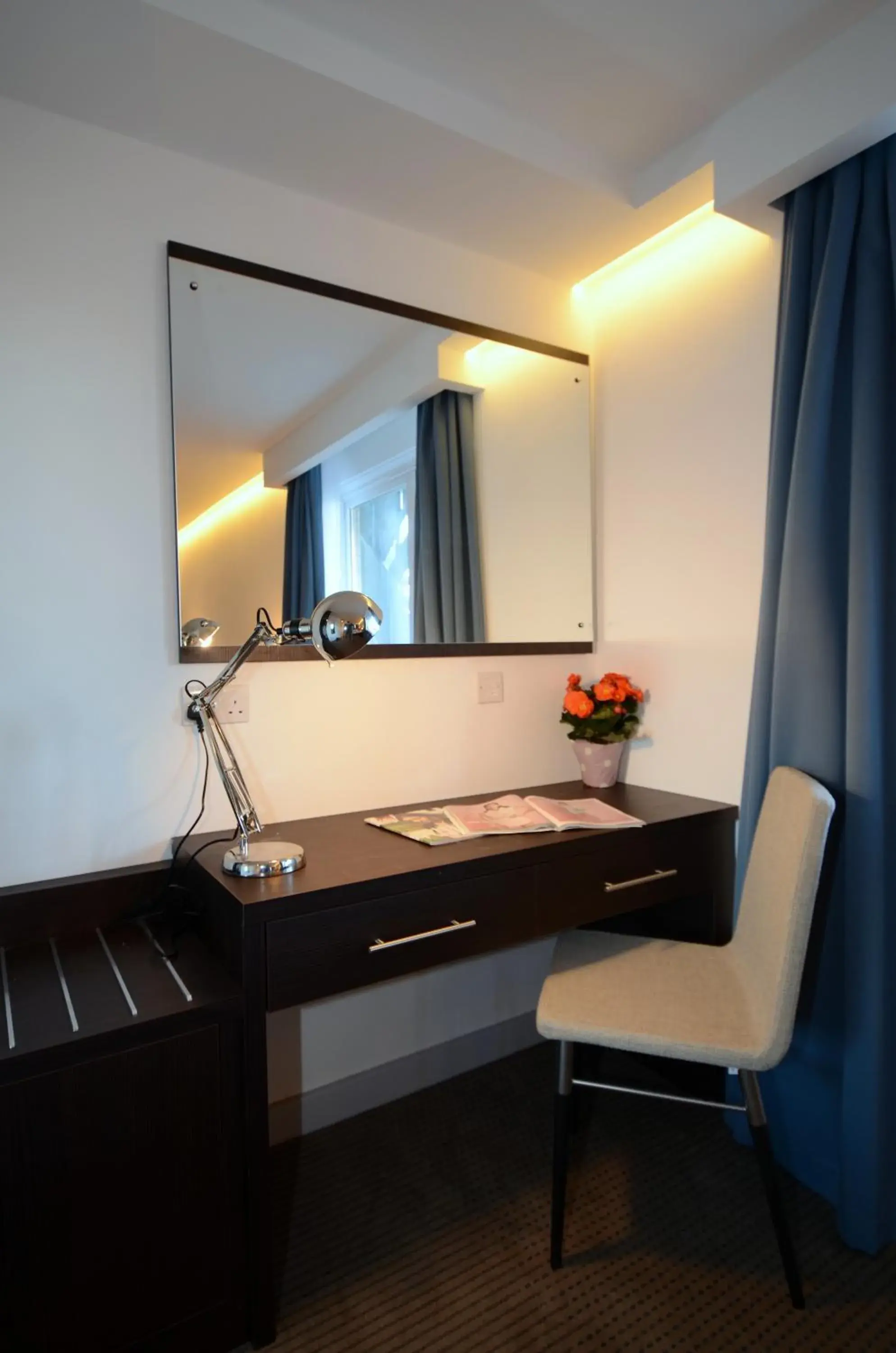 Executive Twin Room in Pelican London Hotel and Residence Executive Twin Room in Pelican London Hotel and Residence