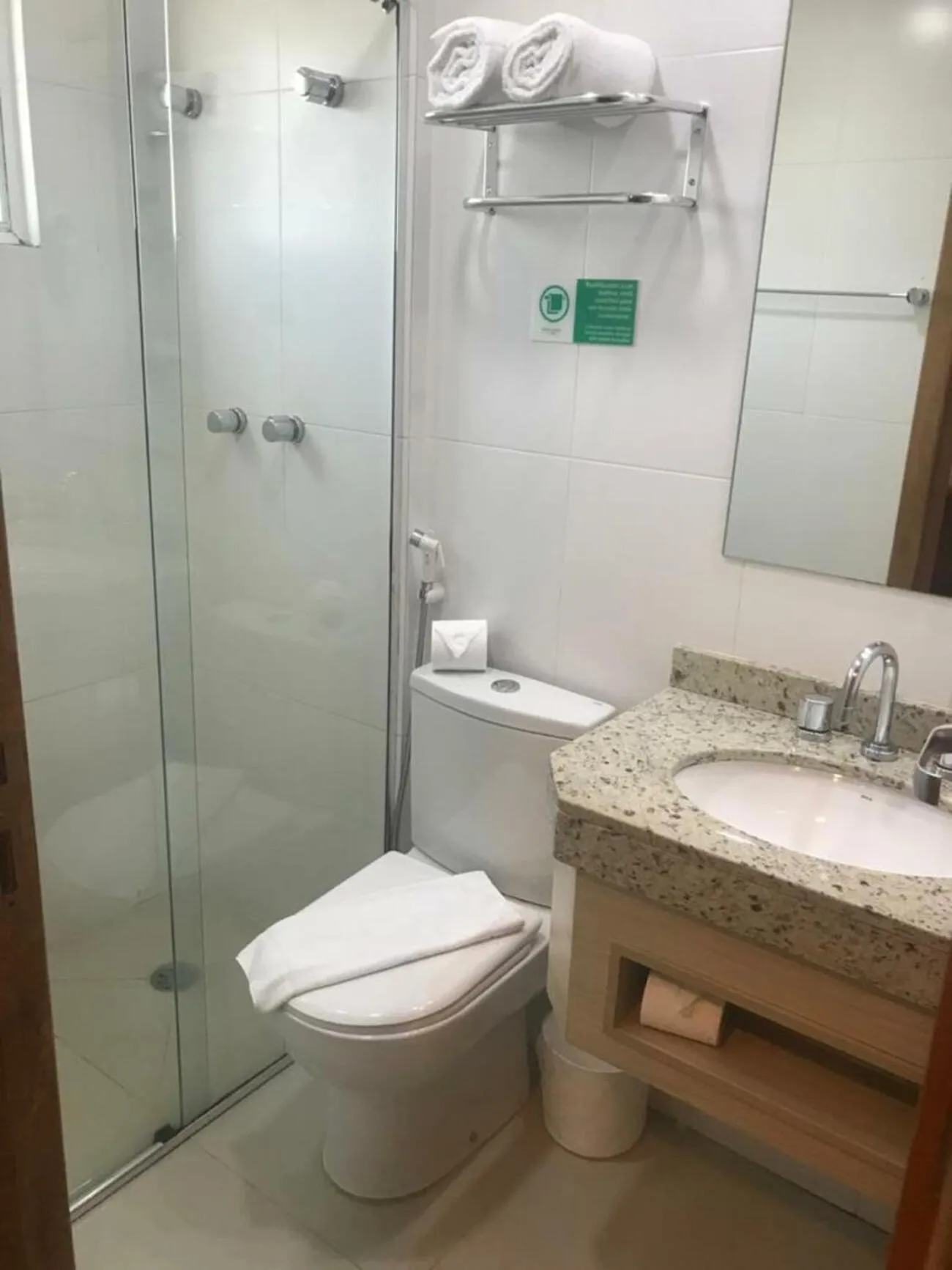 Bathroom in Hotel Arujá