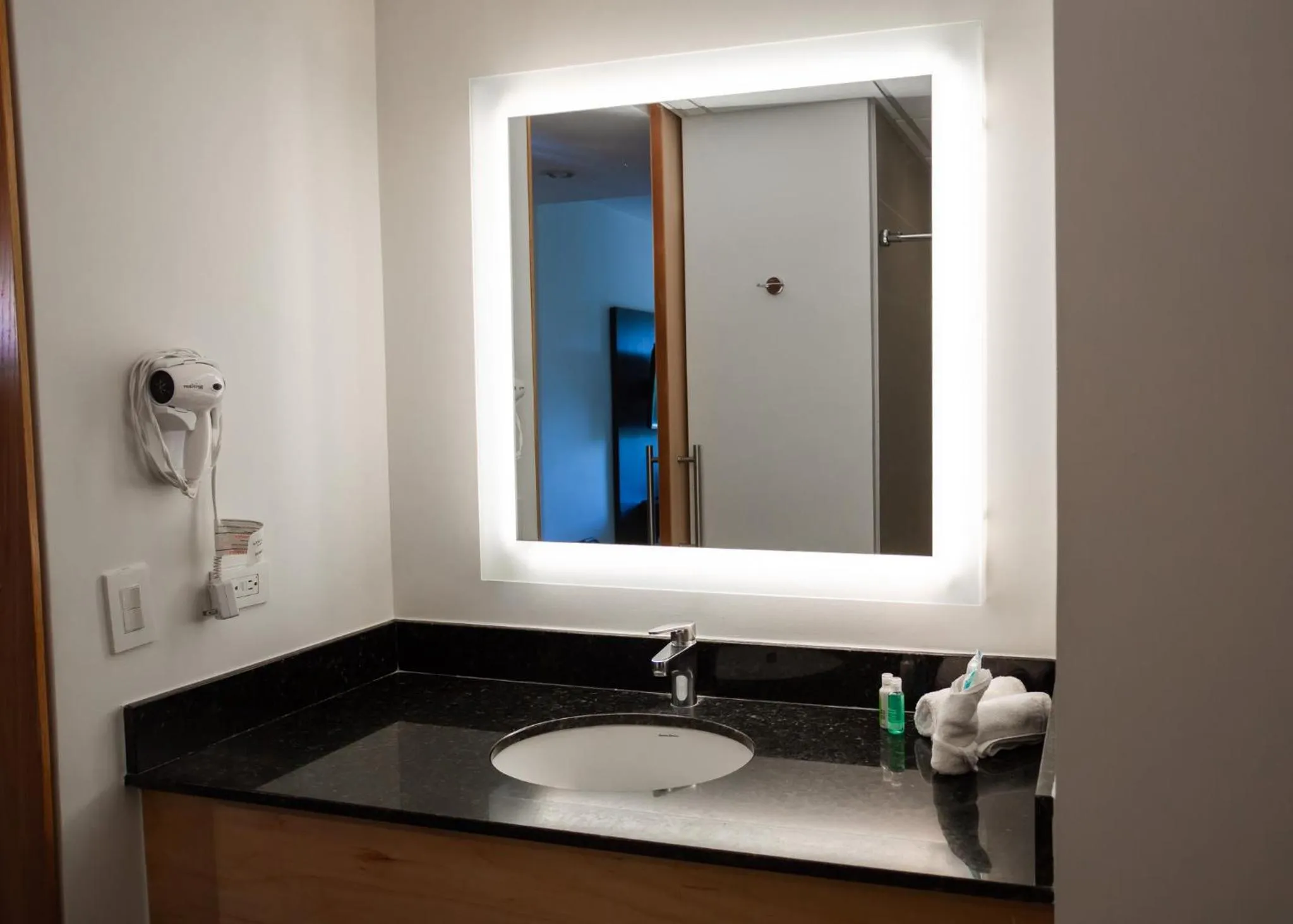 Bathroom in Holiday Inn Express Managua by IHG