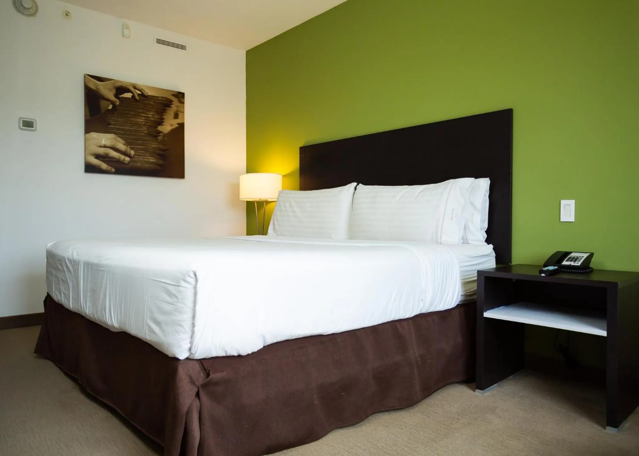 Photo of the whole room, Bed in Holiday Inn Express Managua by IHG
