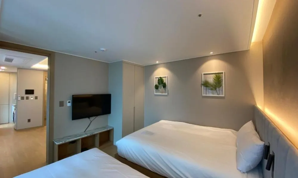 Bed in D OV Haeundae Hotel