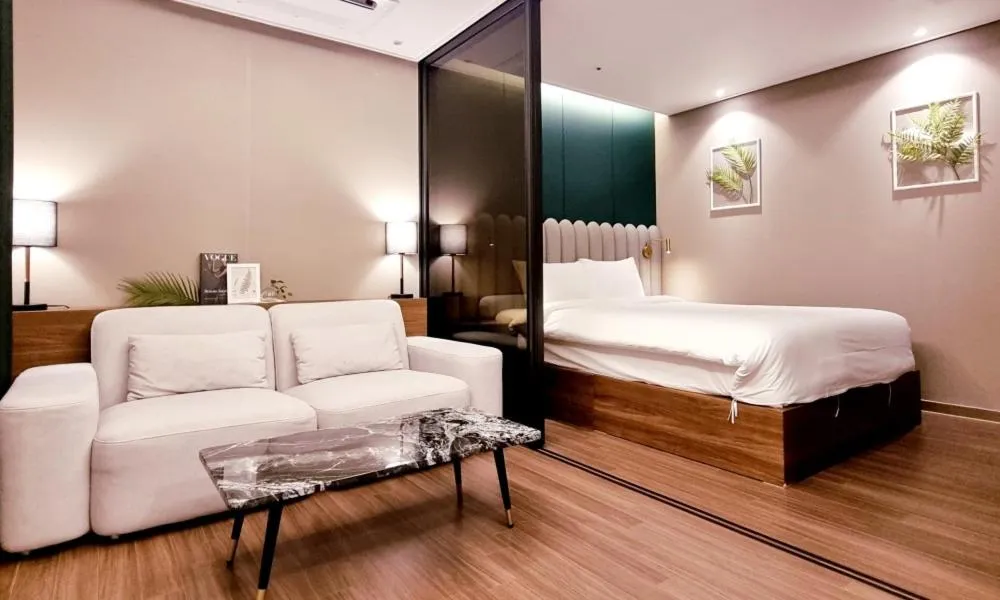 Bed in D OV Haeundae Hotel