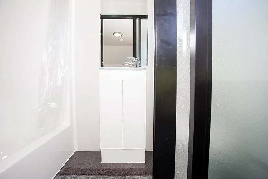 Shower in Mycow Accommodation Mackay