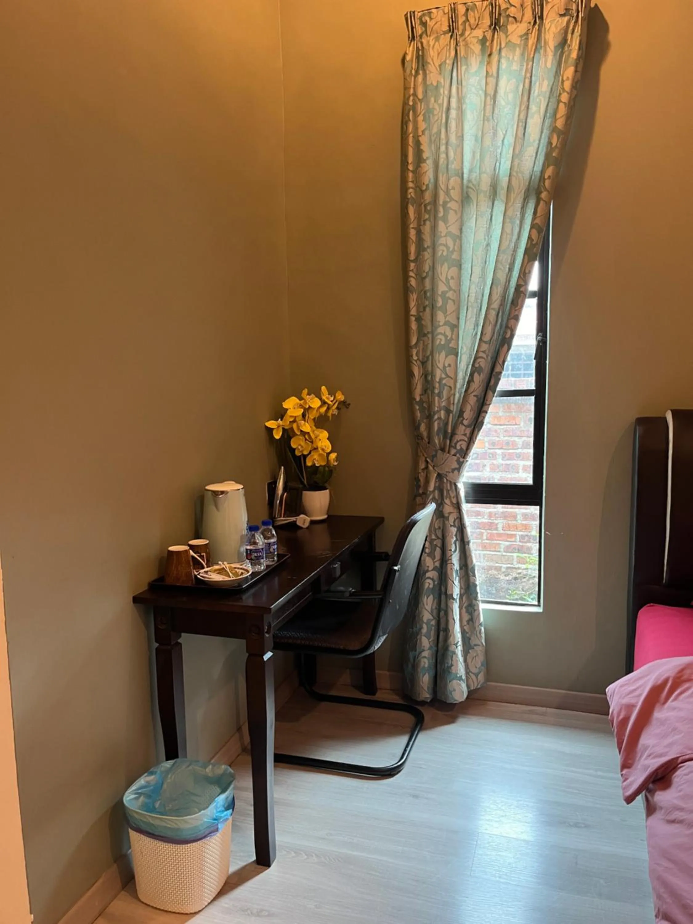 Bed in Maifa Village Chalet