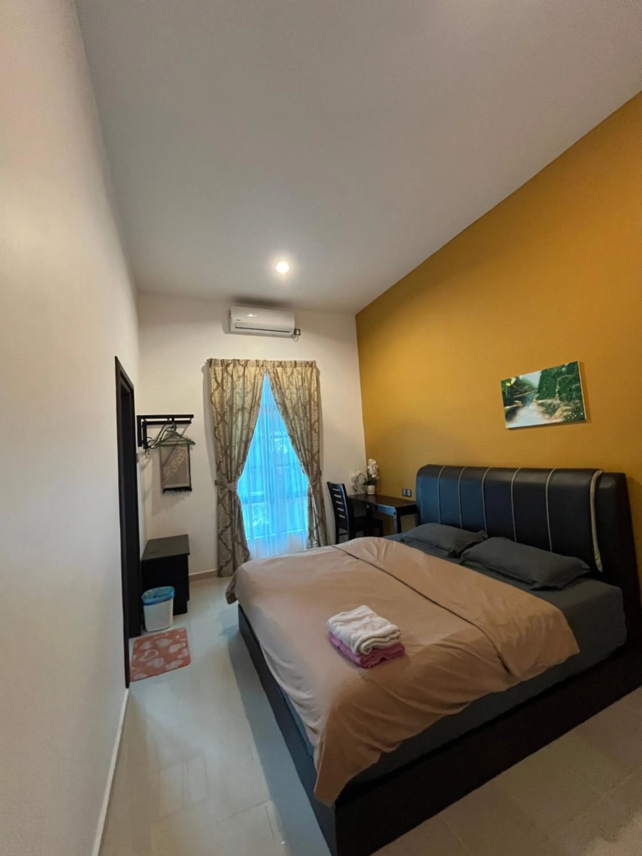 Bed in Maifa Village Chalet