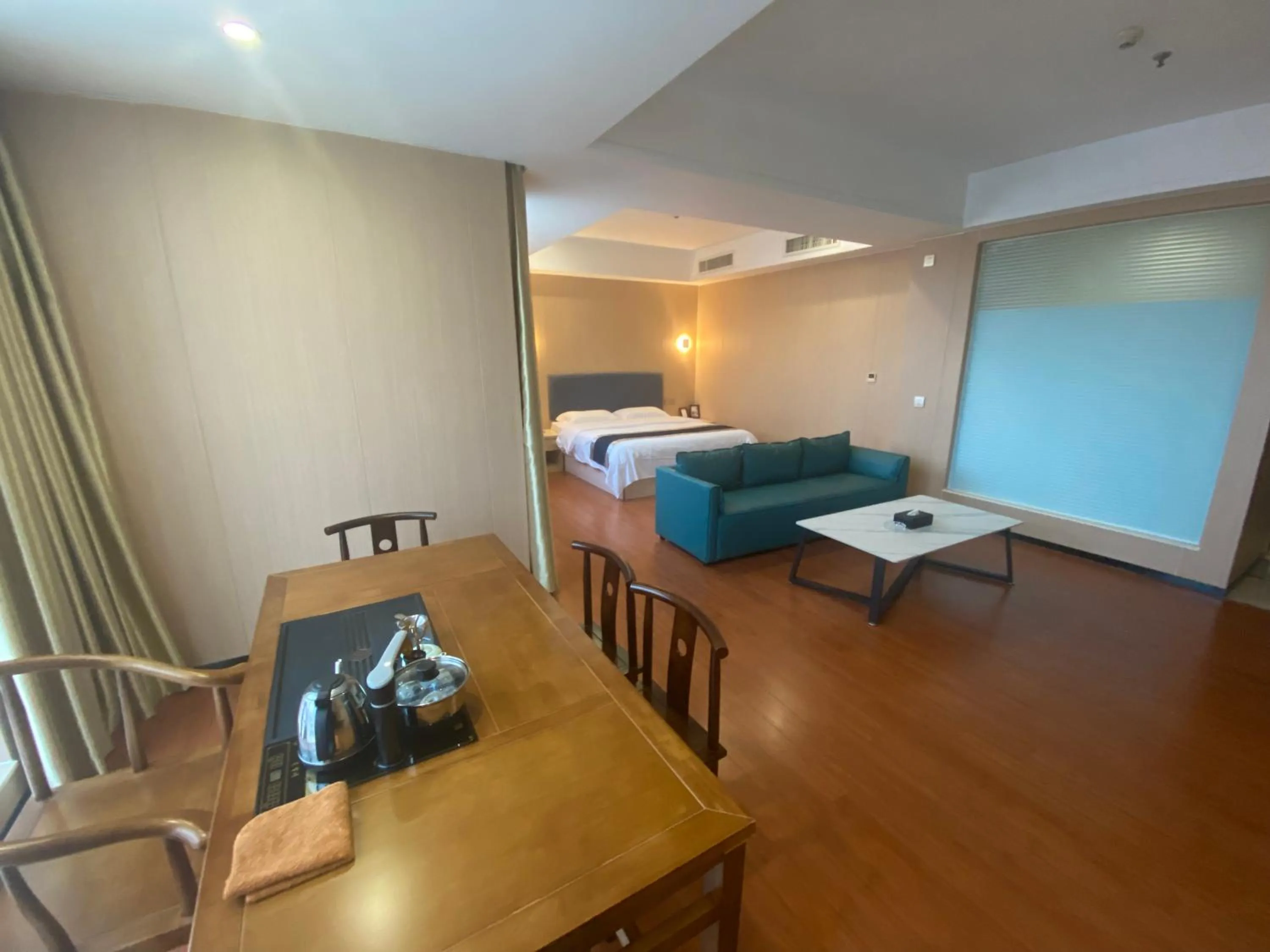 Bed in Green Island Holiday Hotel