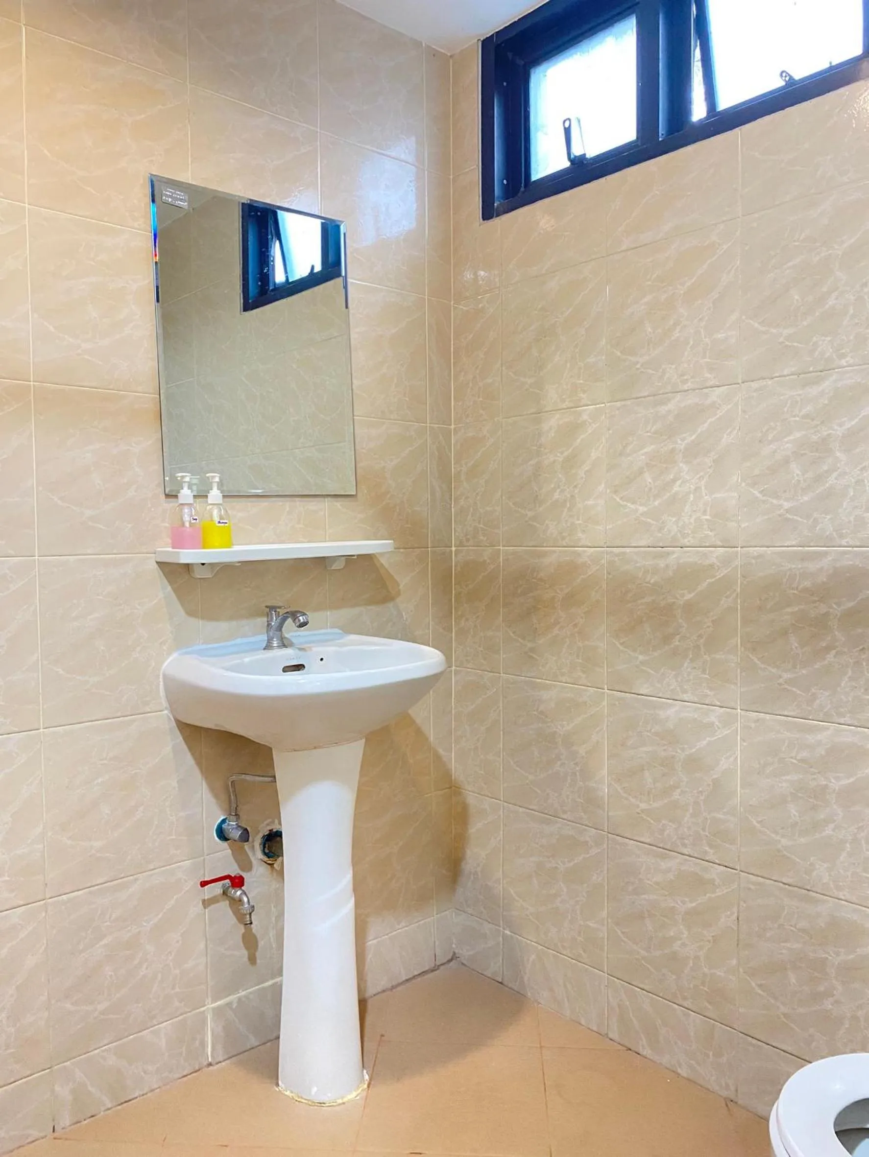 Double DD House at MRT Sutthisarn