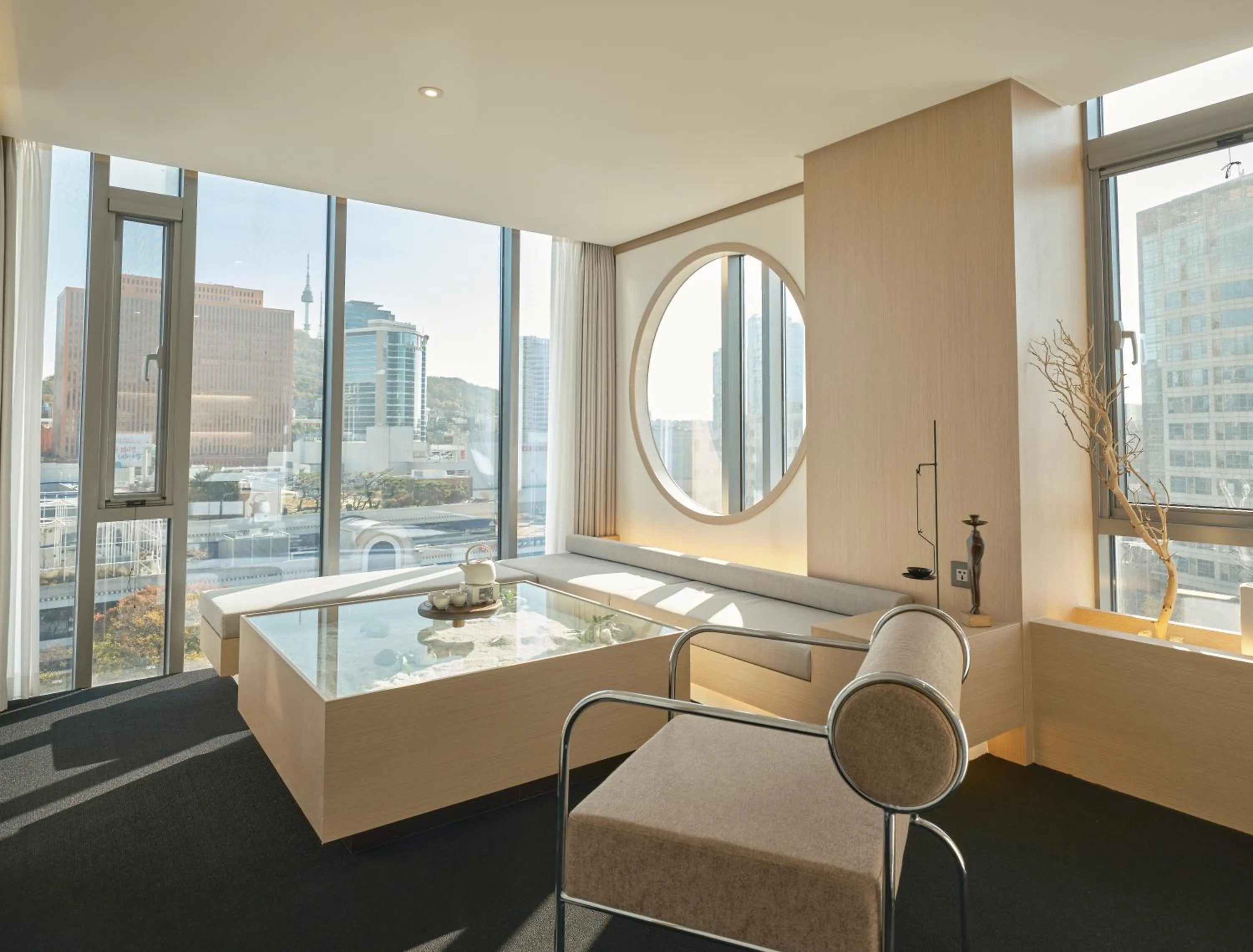 Living room in UH Suite The Seoul