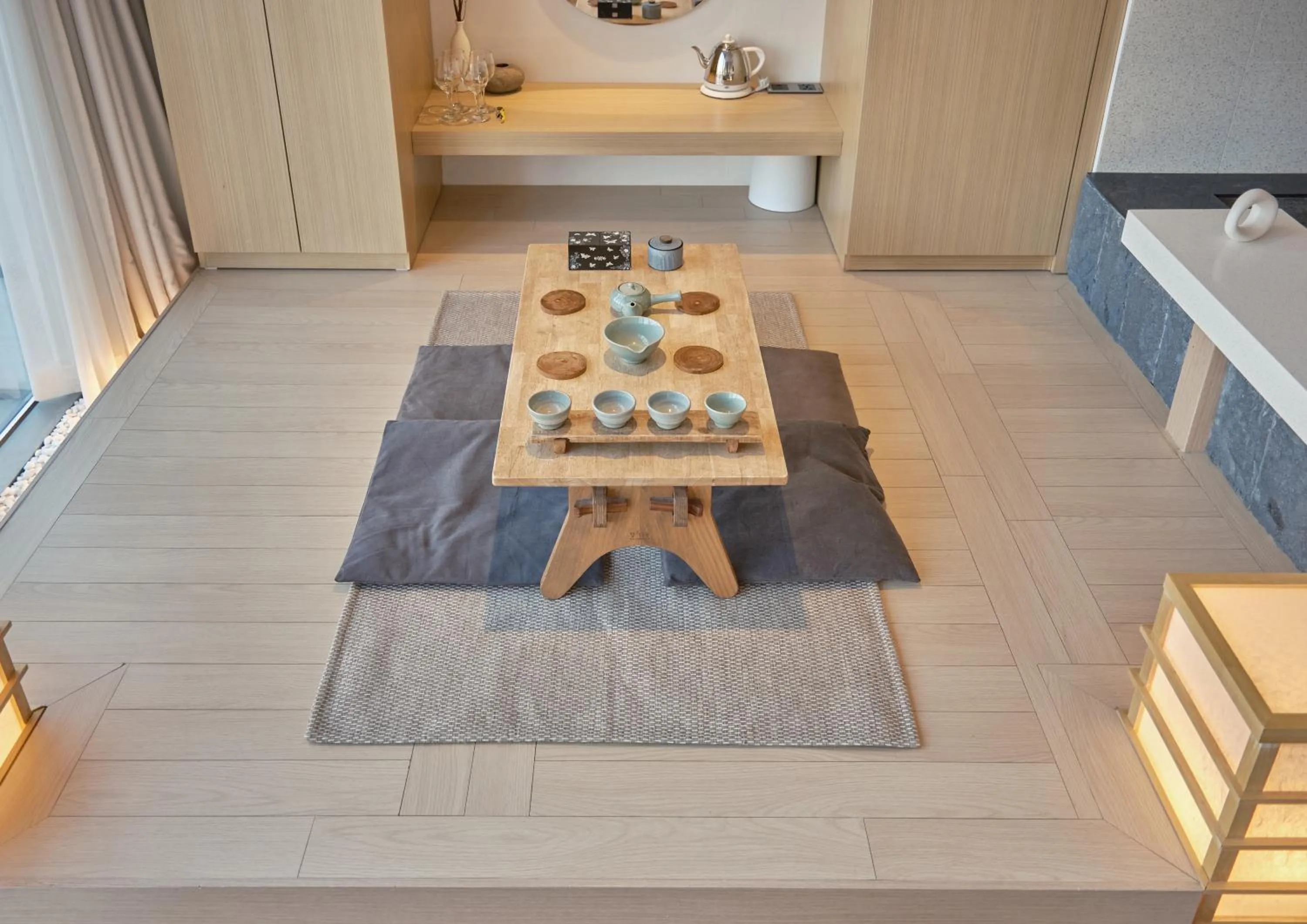 Photo of the whole room in UH Suite The Seoul