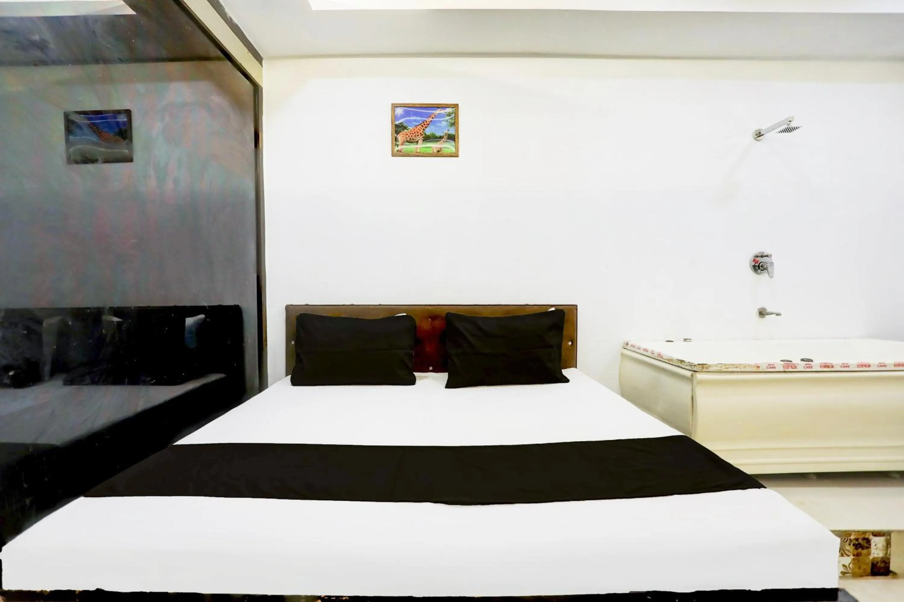 Bedroom, Bed in Hotel O Kashish Residency