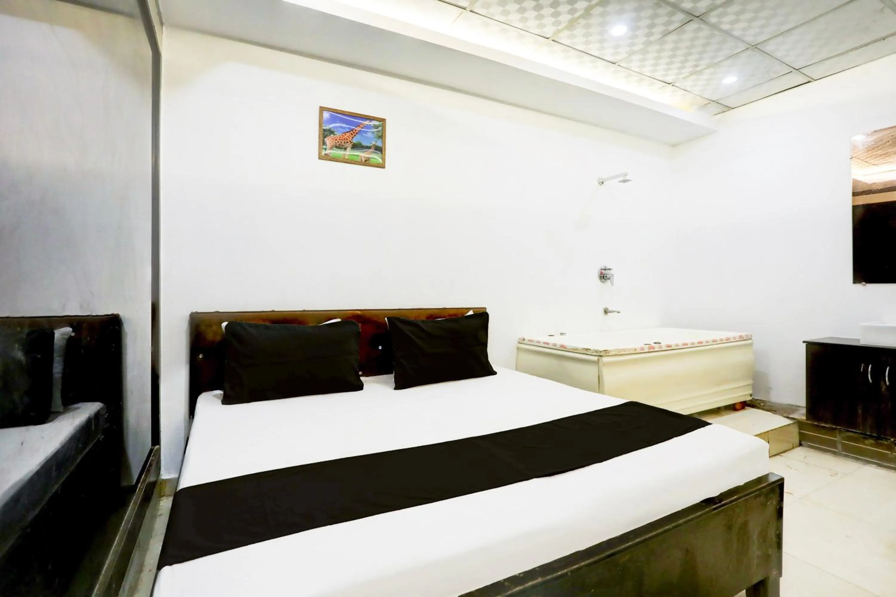 Bedroom, Bed in Hotel O Kashish Residency