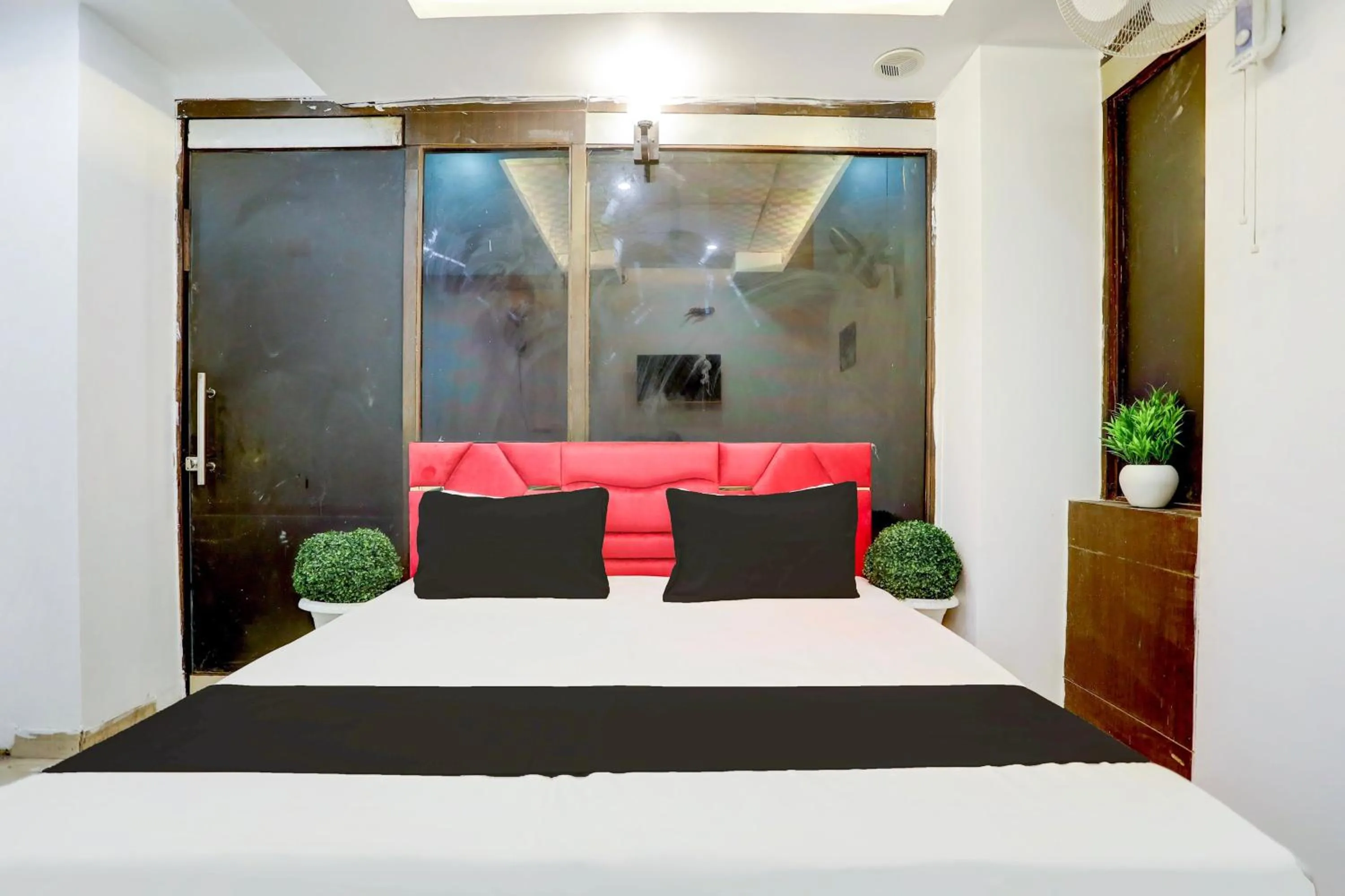 Lobby or reception, Bed in Hotel O Kashish Residency