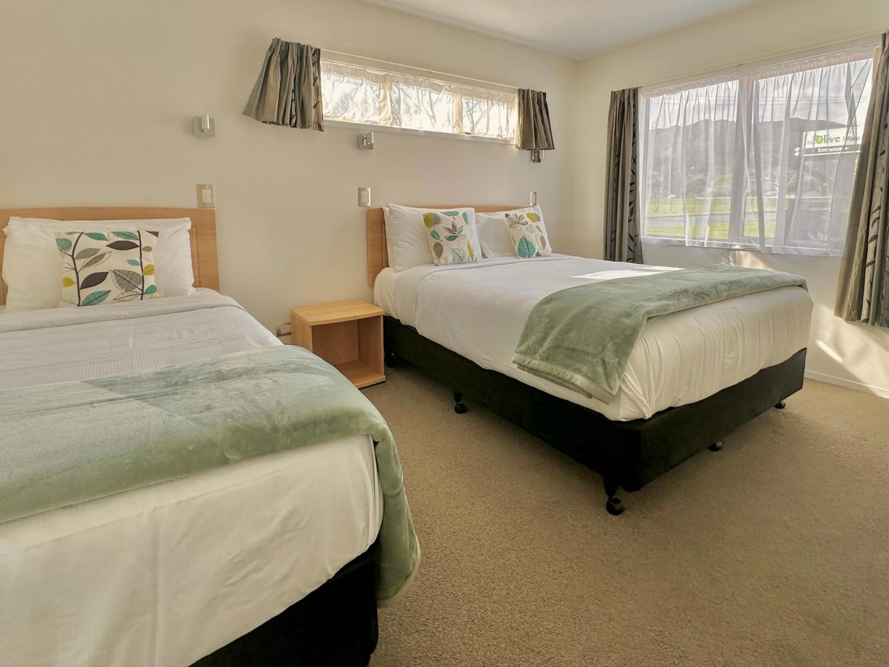 Bedroom, Bed in The Olive Motel