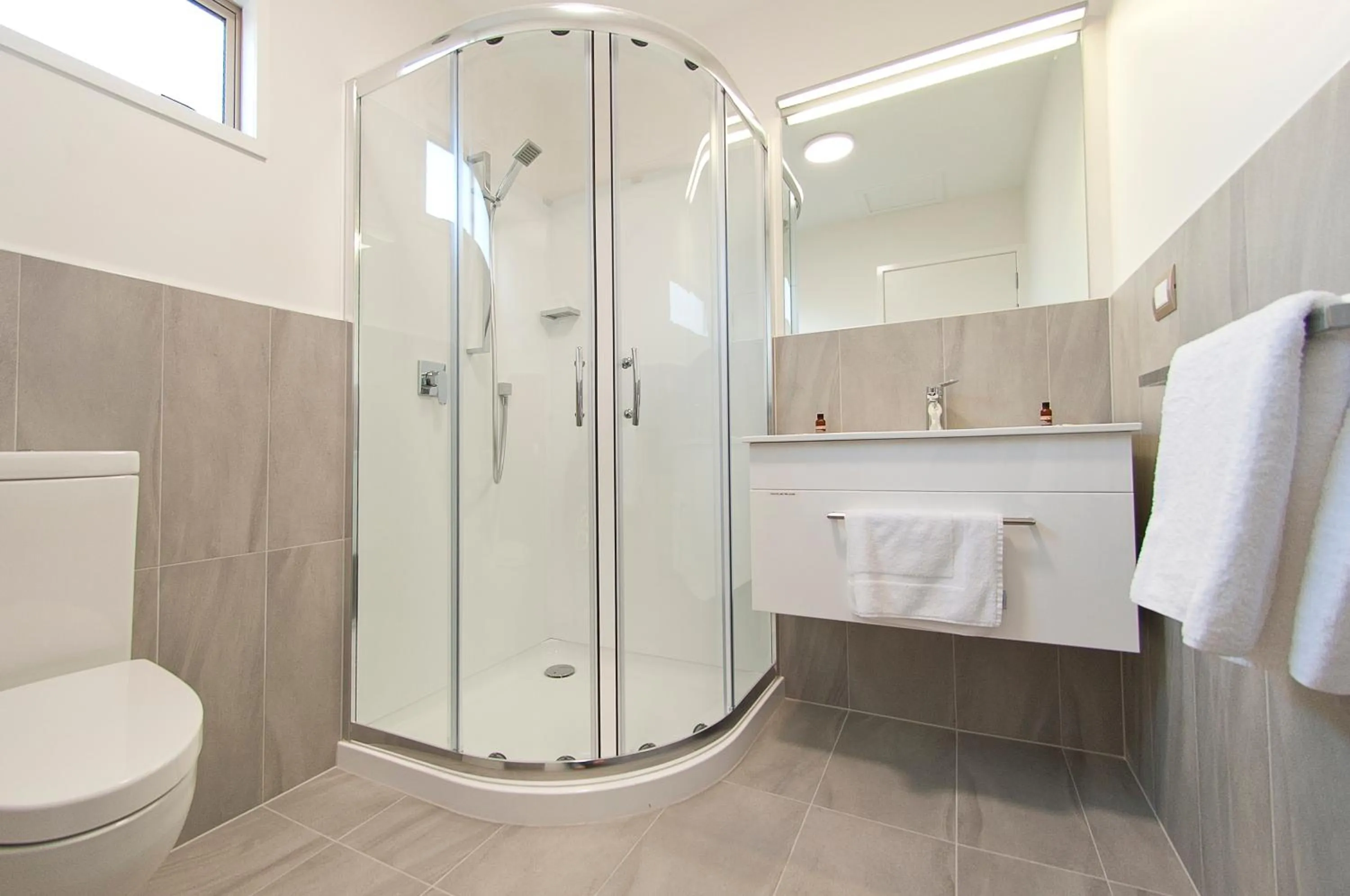 Shower in The Olive Motel