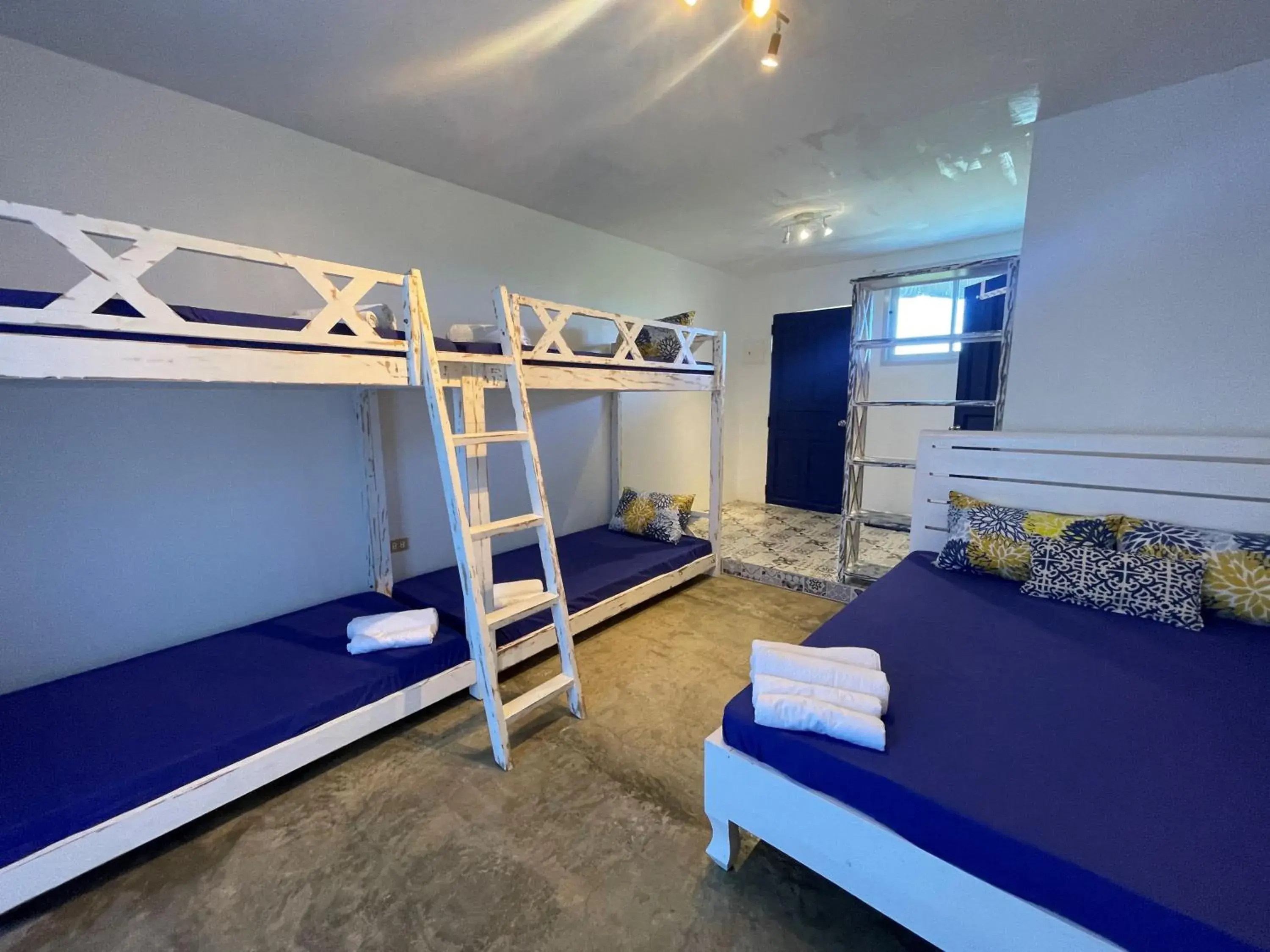 Deluxe Family Room in Chalaroste Place by SMS Hospitality Deluxe Family Room in Chalaroste Place by SMS Hospitality