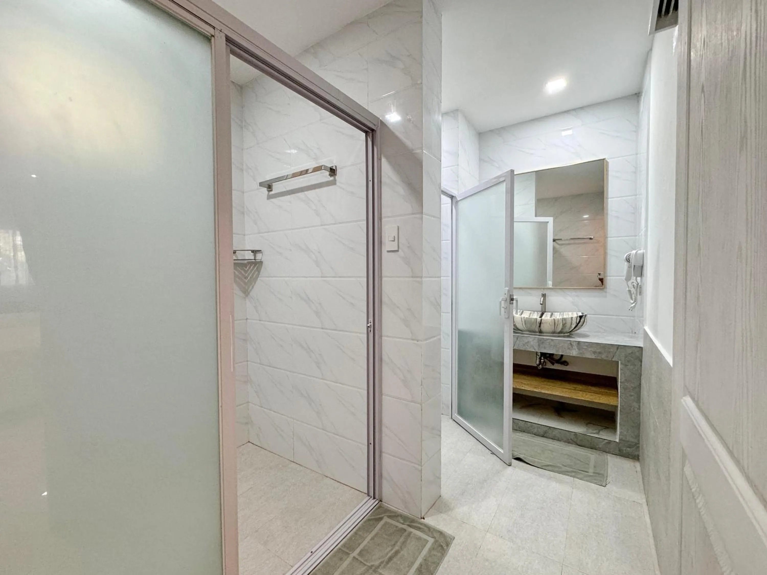 Shower in Bale Mi Boracay