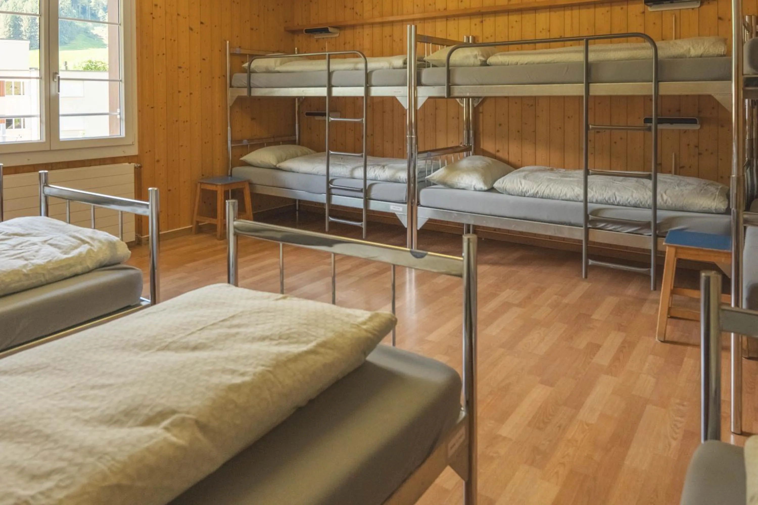 Photo of the whole room, Bed in Engelberg Youth Hostel