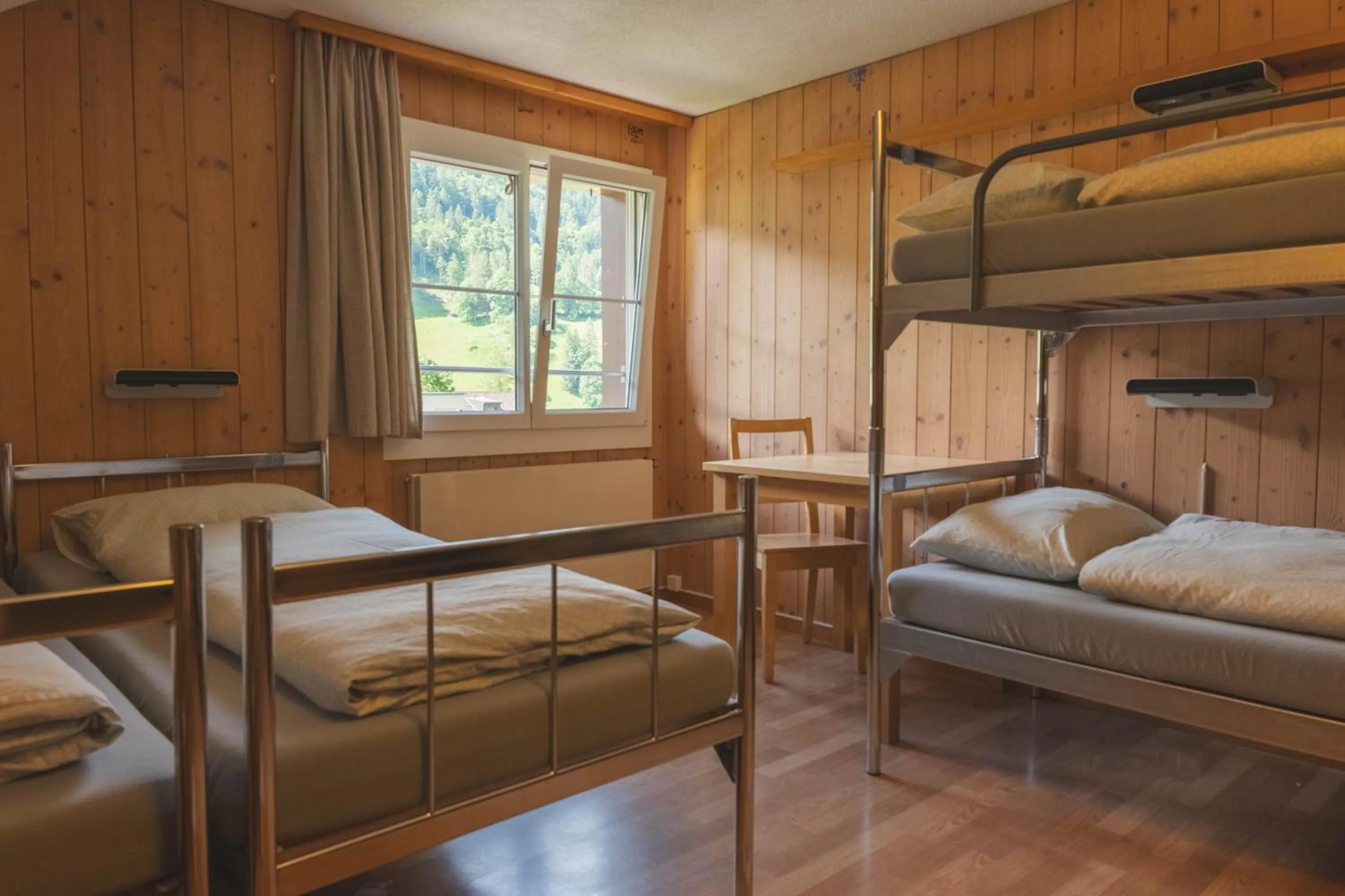 Photo of the whole room, Bed in Engelberg Youth Hostel