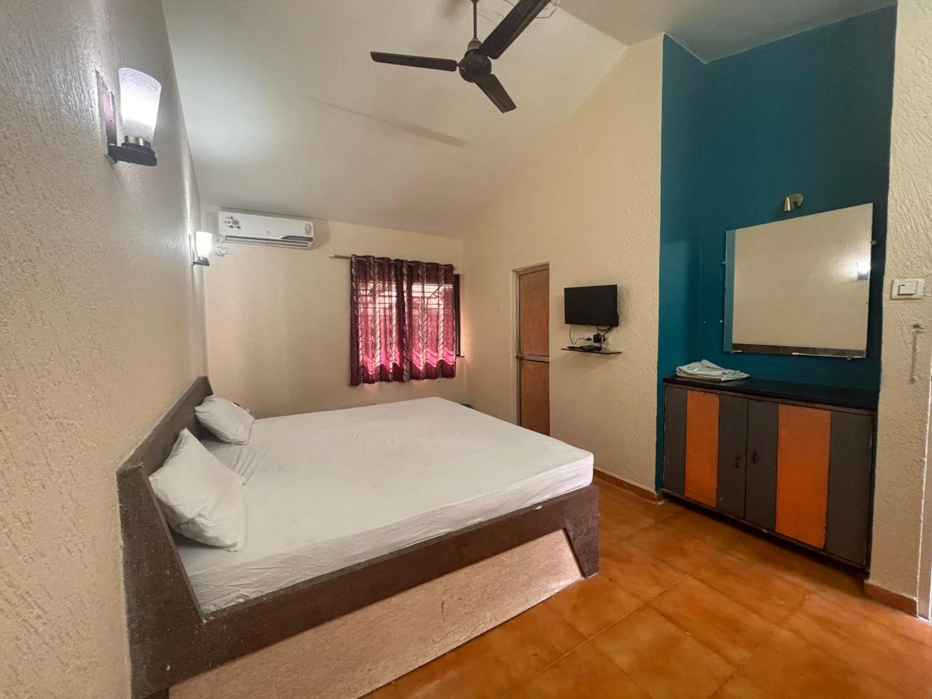 Bed in Hotel Sai Plaza