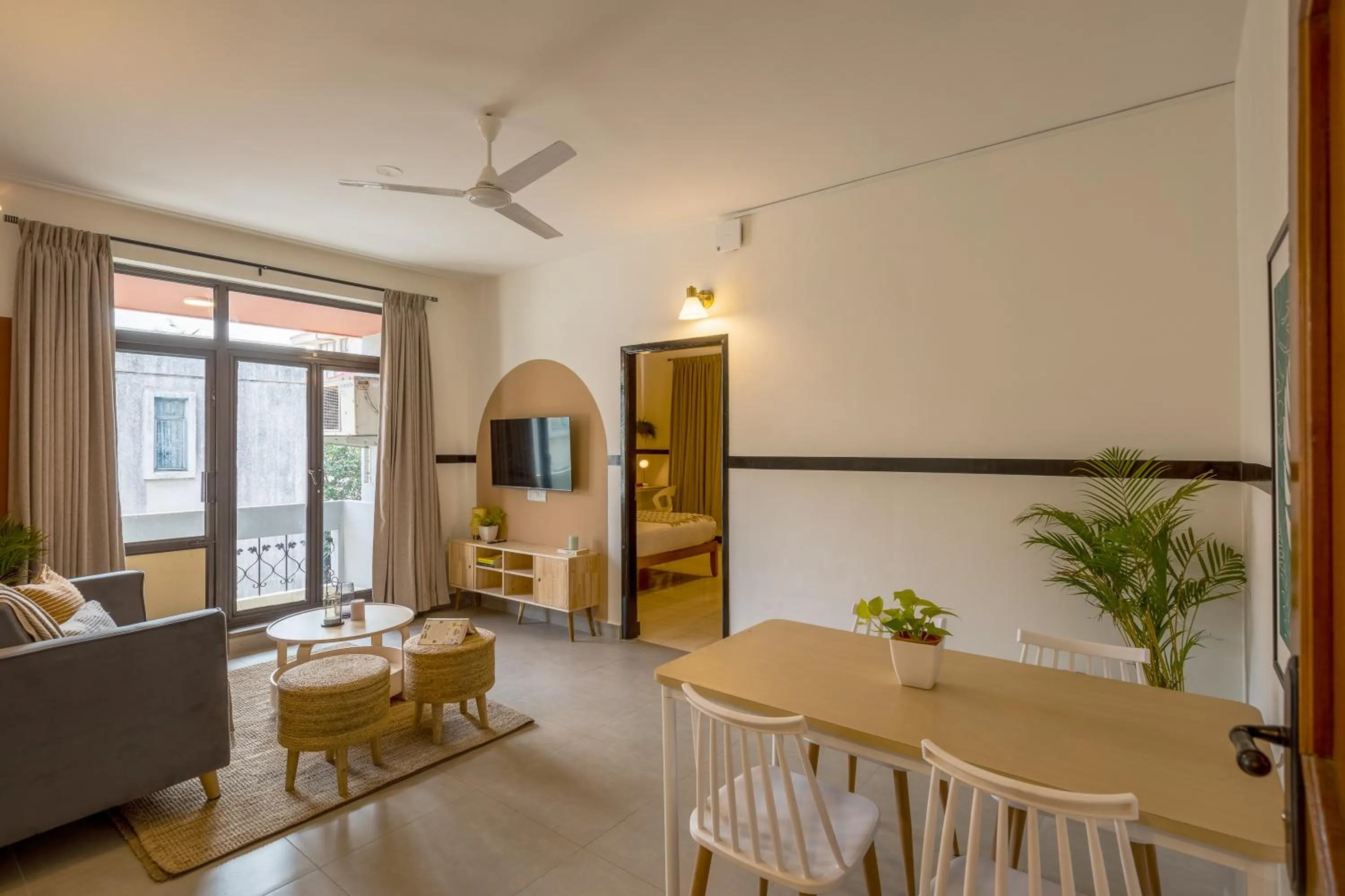 Dining area in Olive Hotel Palace Road by Embassy Group