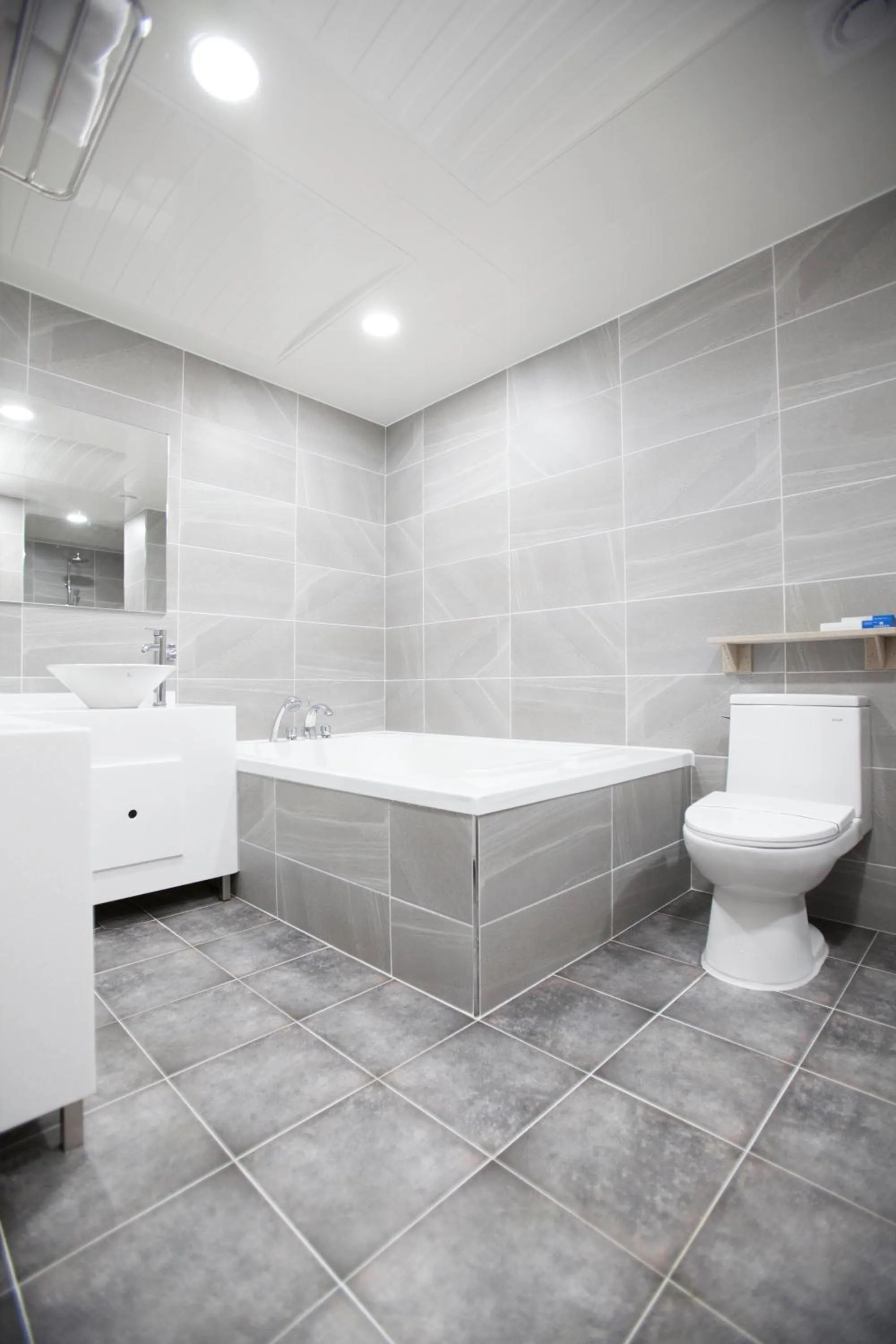 I-check Hyunjin Hotel