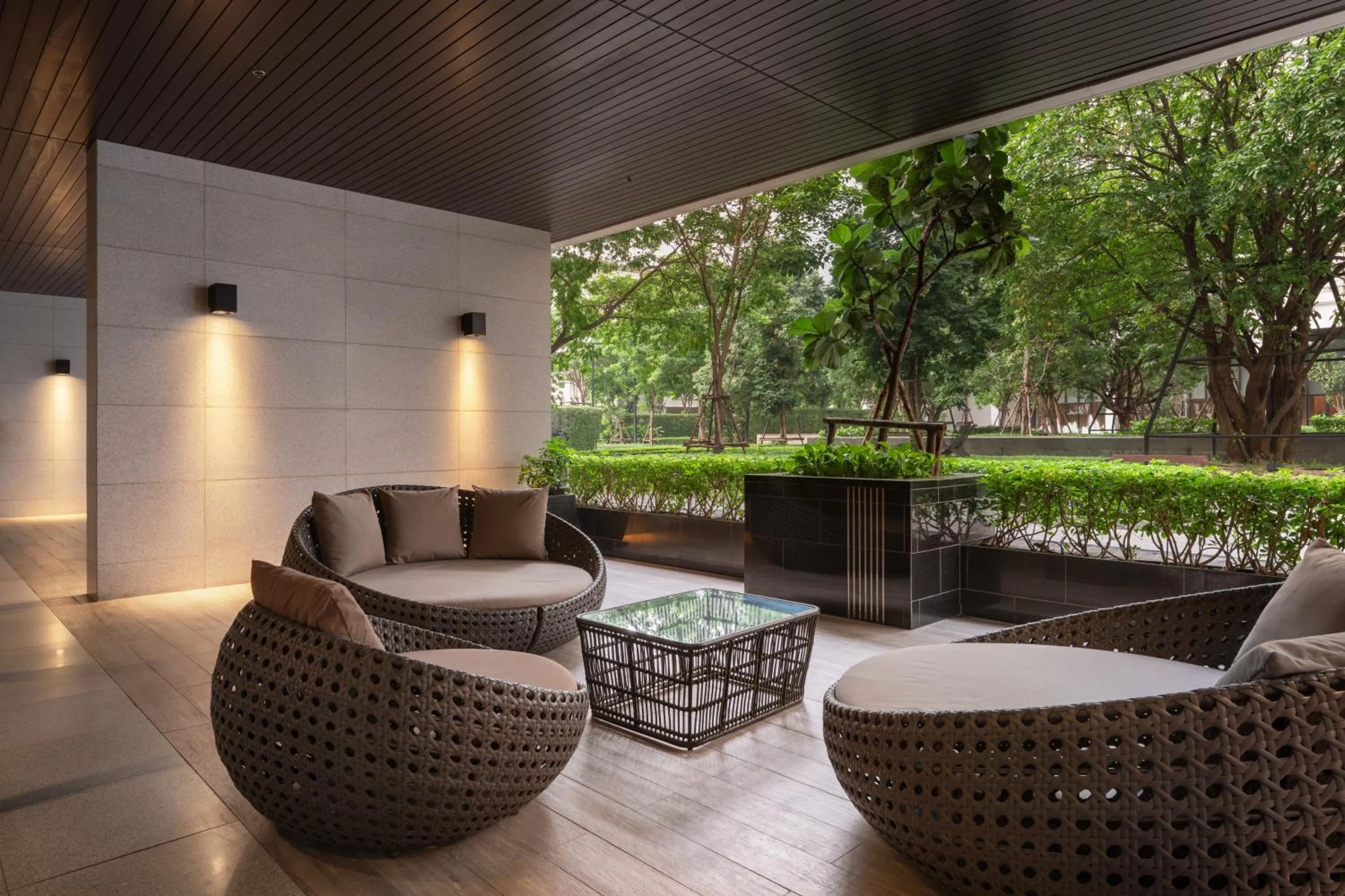 On site in Hampton Residence Next To Emporium