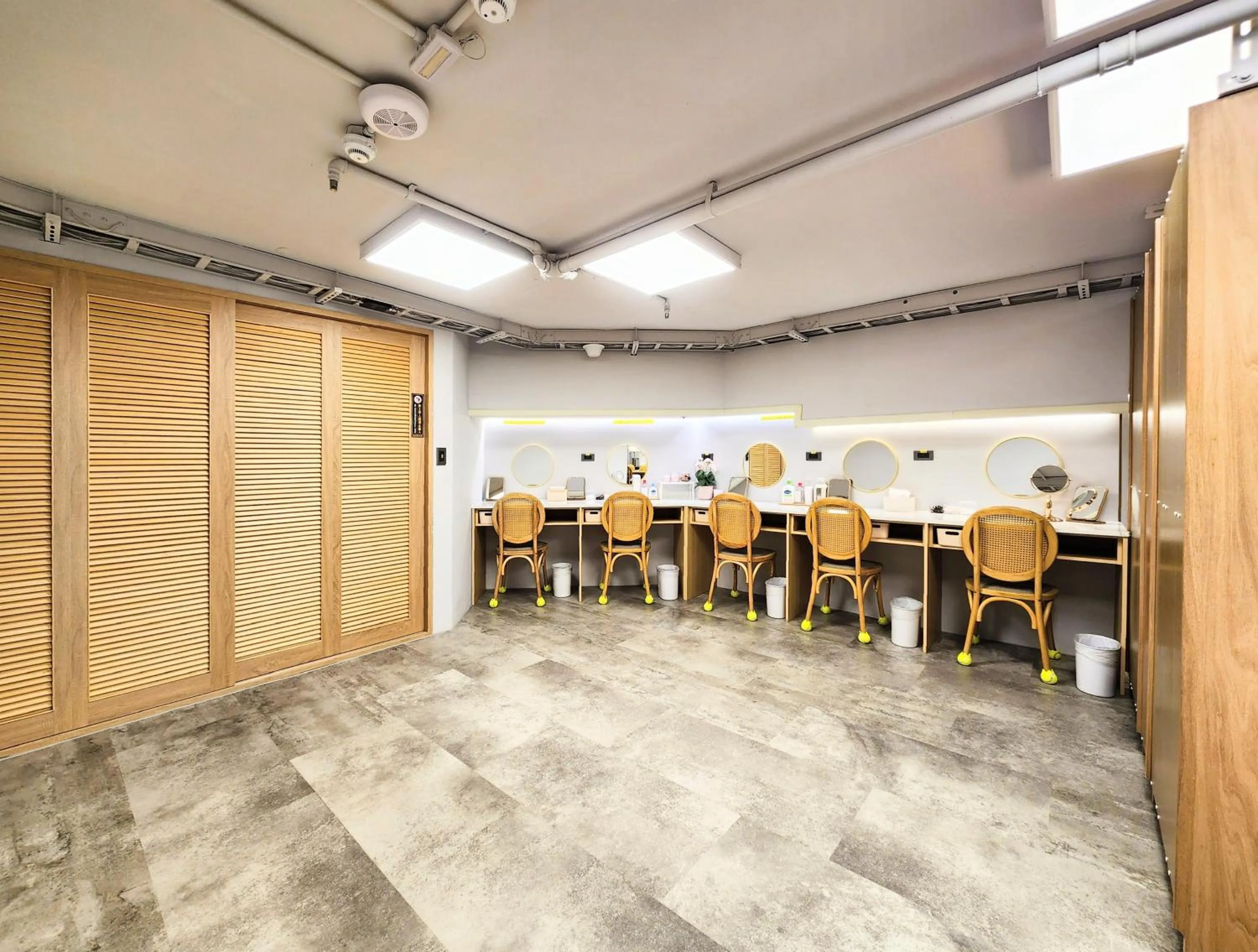 hair dryier in Just Live Hostel