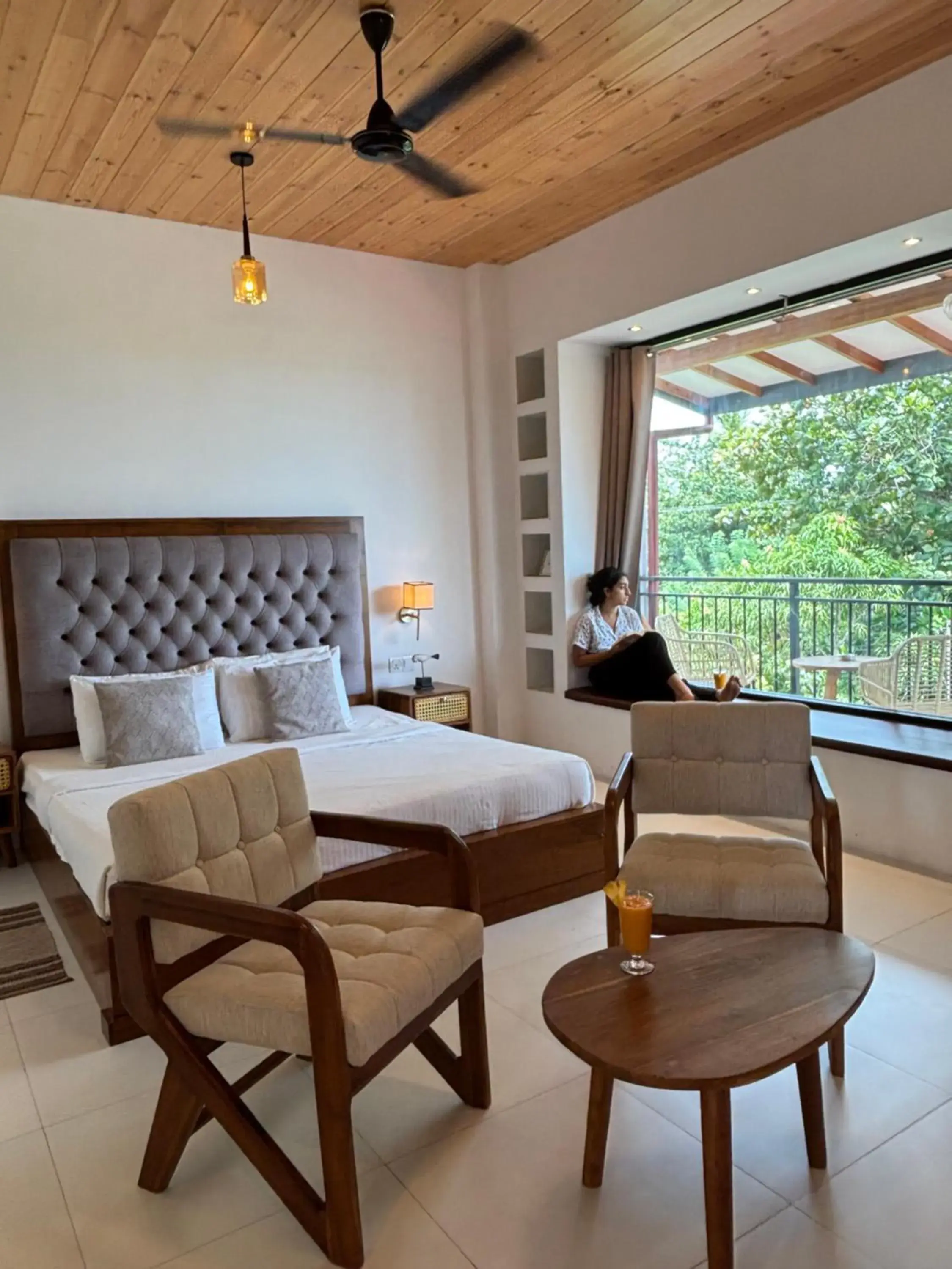 Deluxe Double Room with Balcony and Sea View in Weligama Ocean Breeze Deluxe Double Room with Balcony and Sea View in Weligama Ocean Breeze