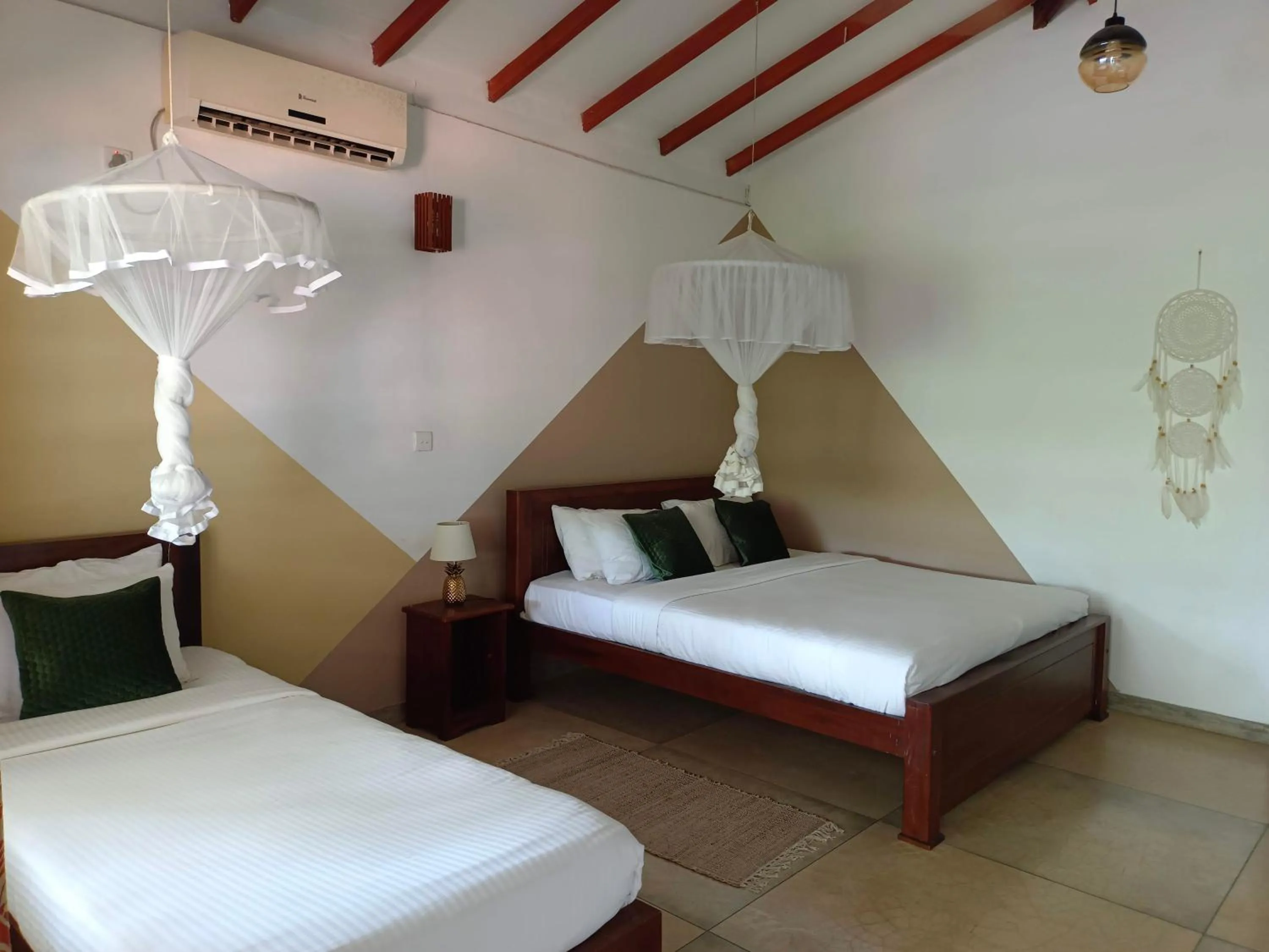 Photo of the whole room, Bed in Weligama Ocean Breeze