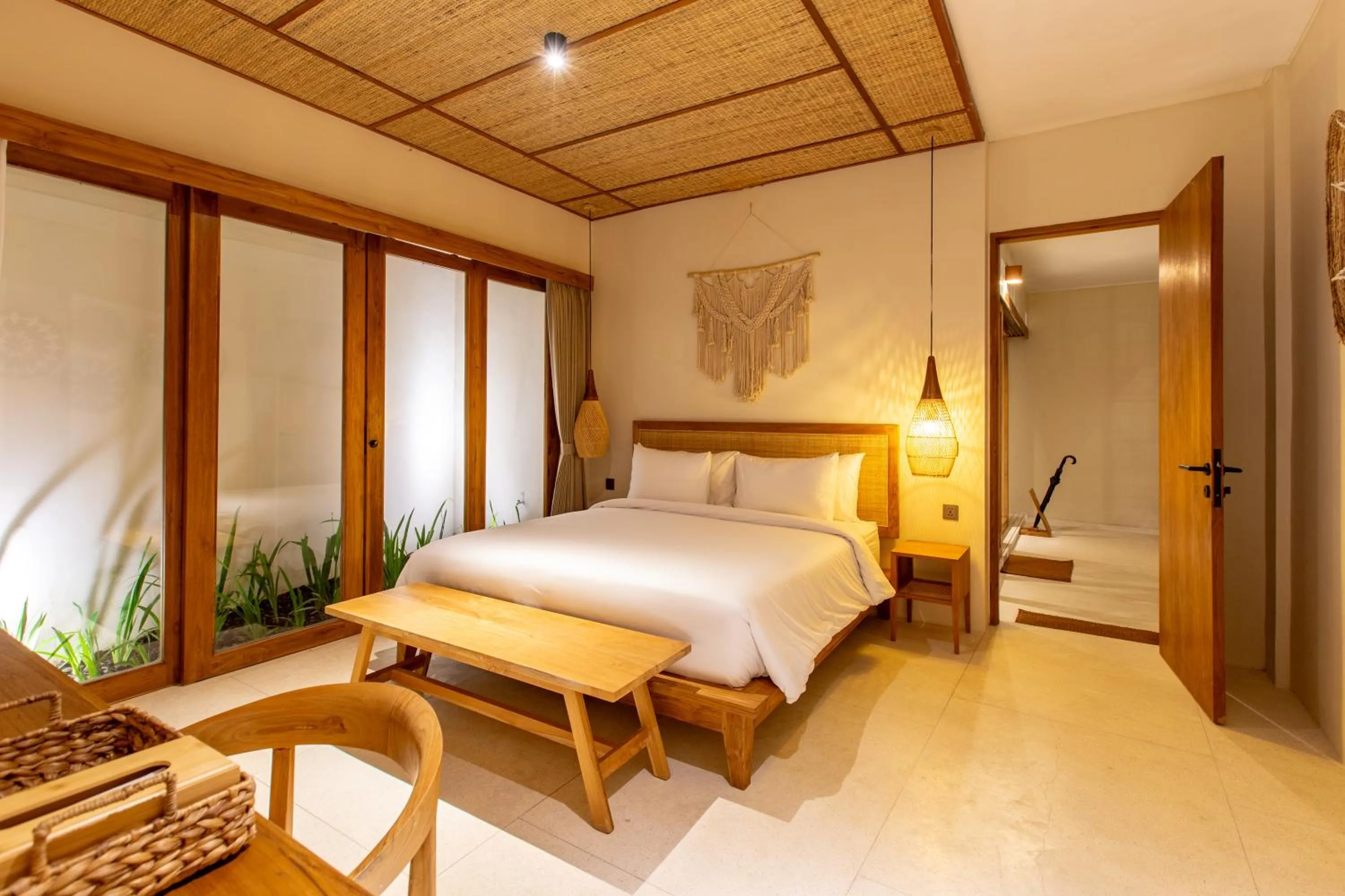 Property building, Bed in Bingin Sebelas