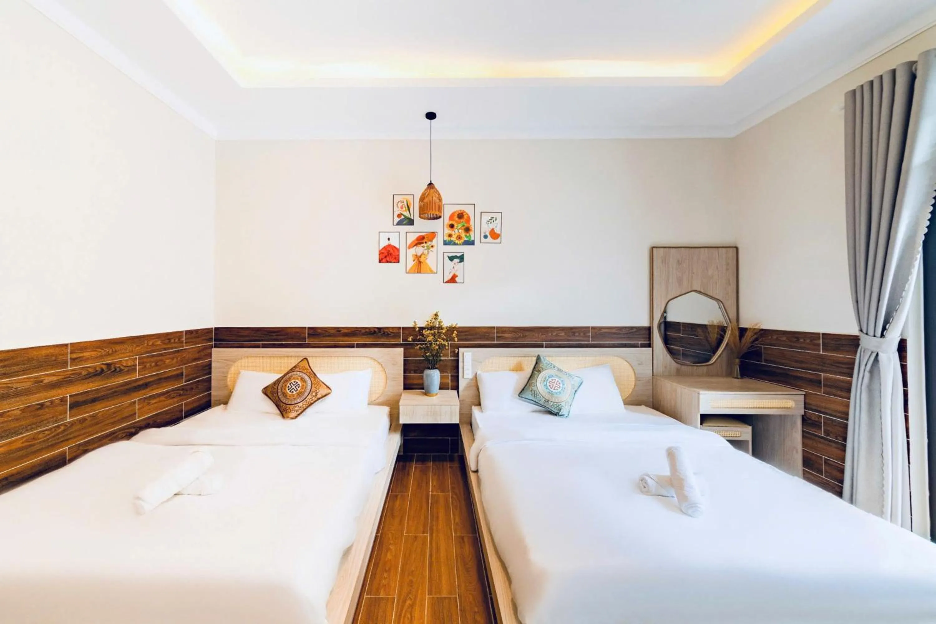 Bedroom, Bed in White Villa Đà Lạt