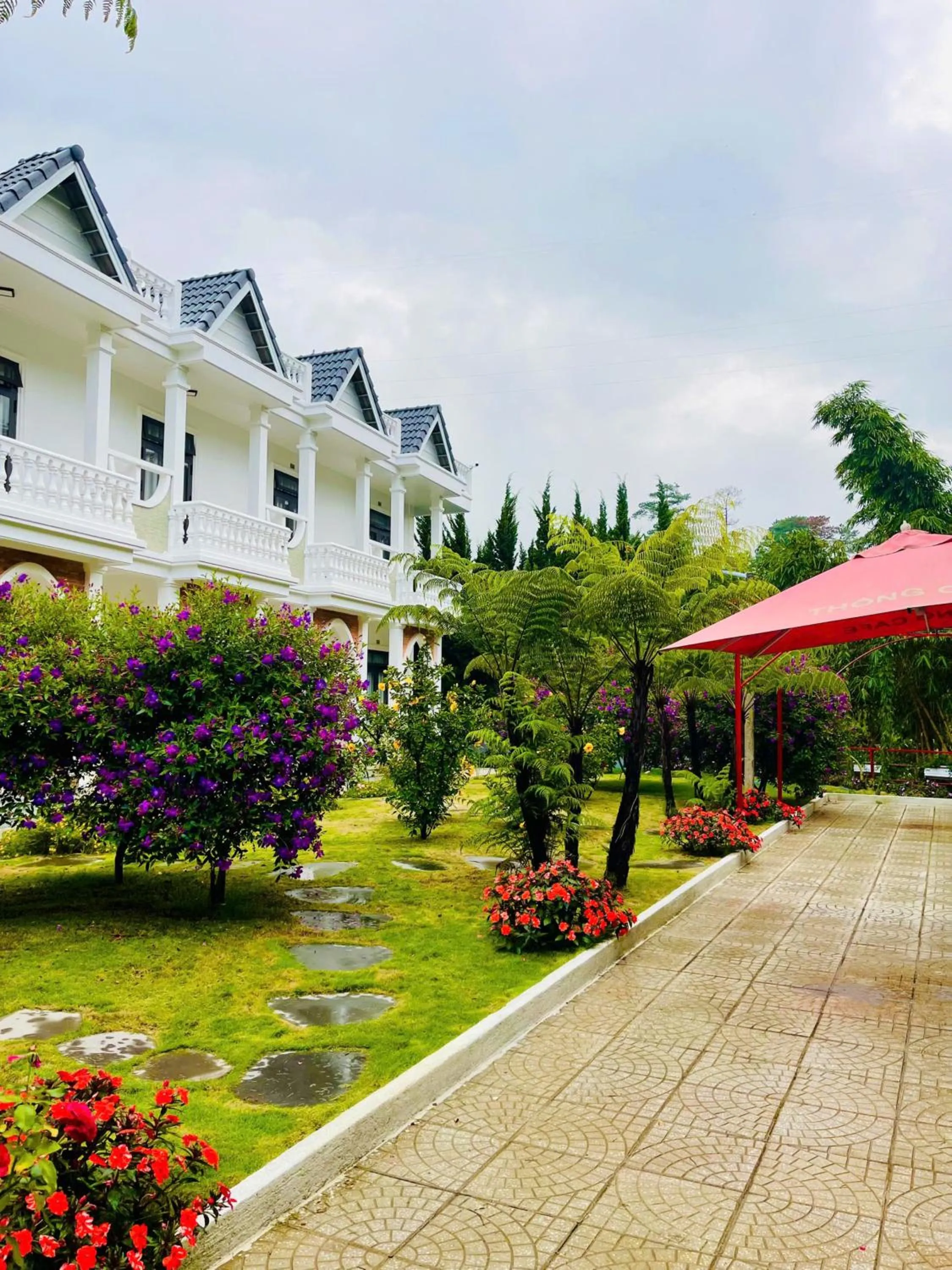 Property building in White Villa Đà Lạt