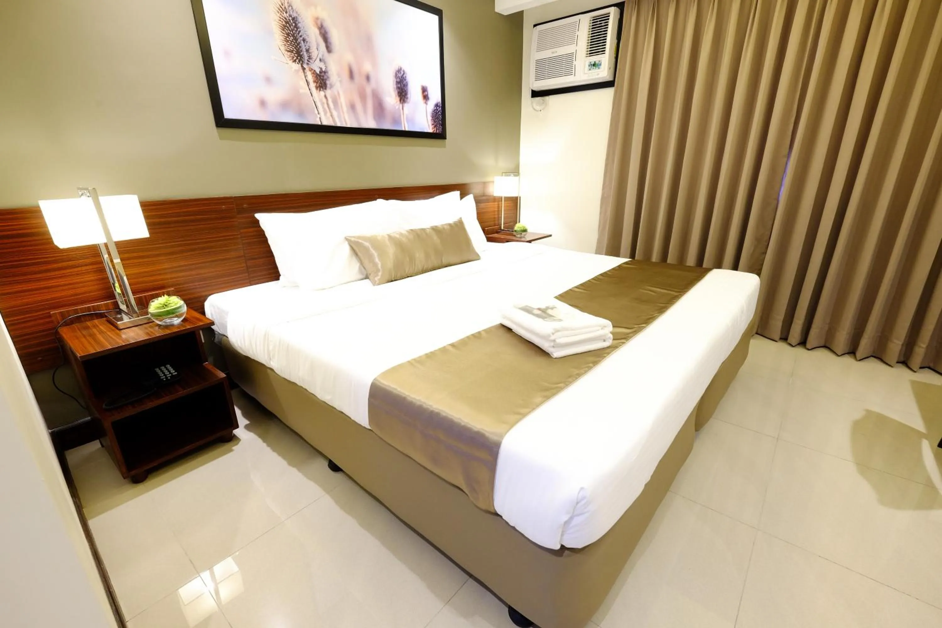 Bed in Soleil Suites Cebu