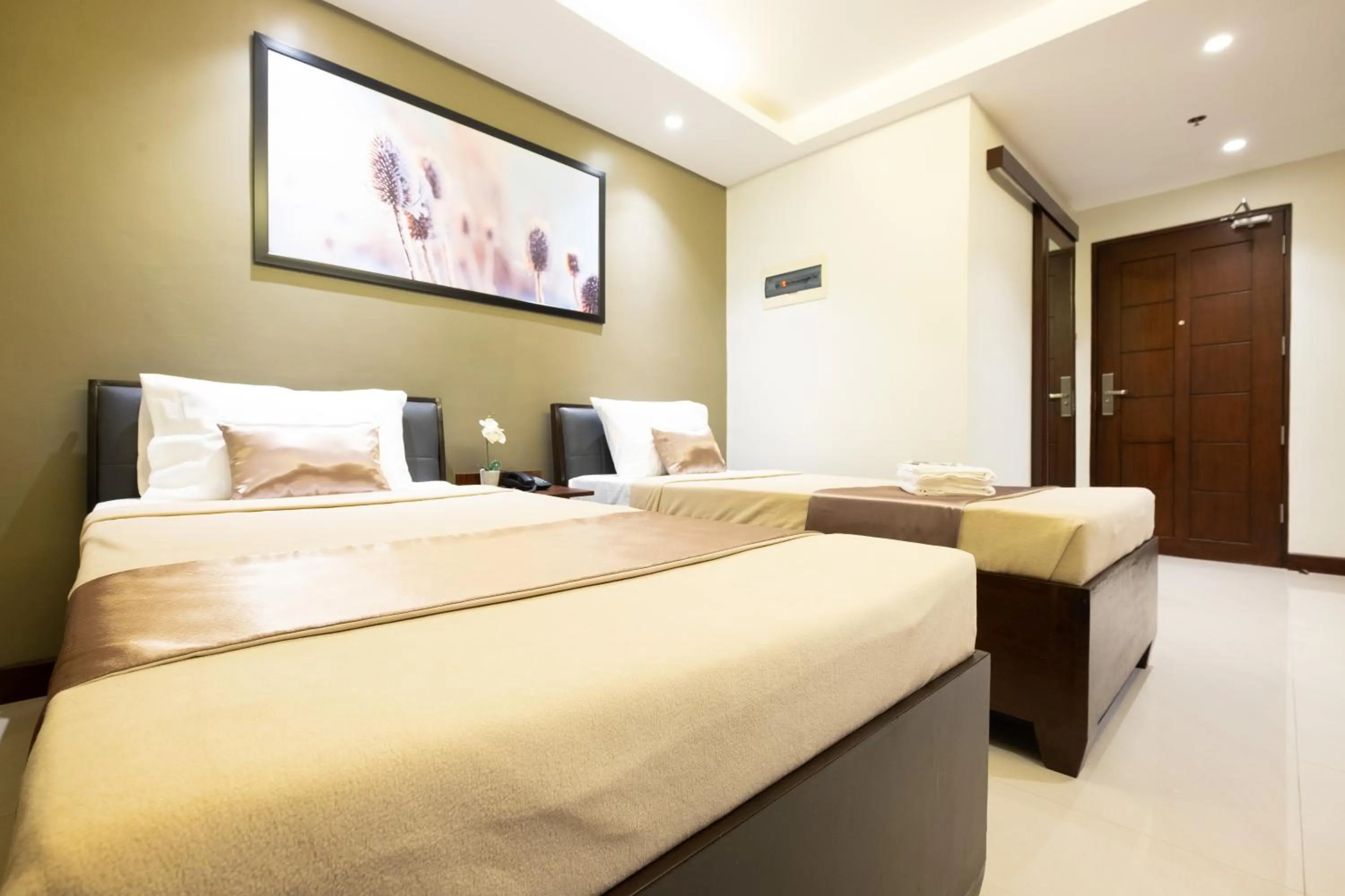 Bed in Soleil Suites Cebu