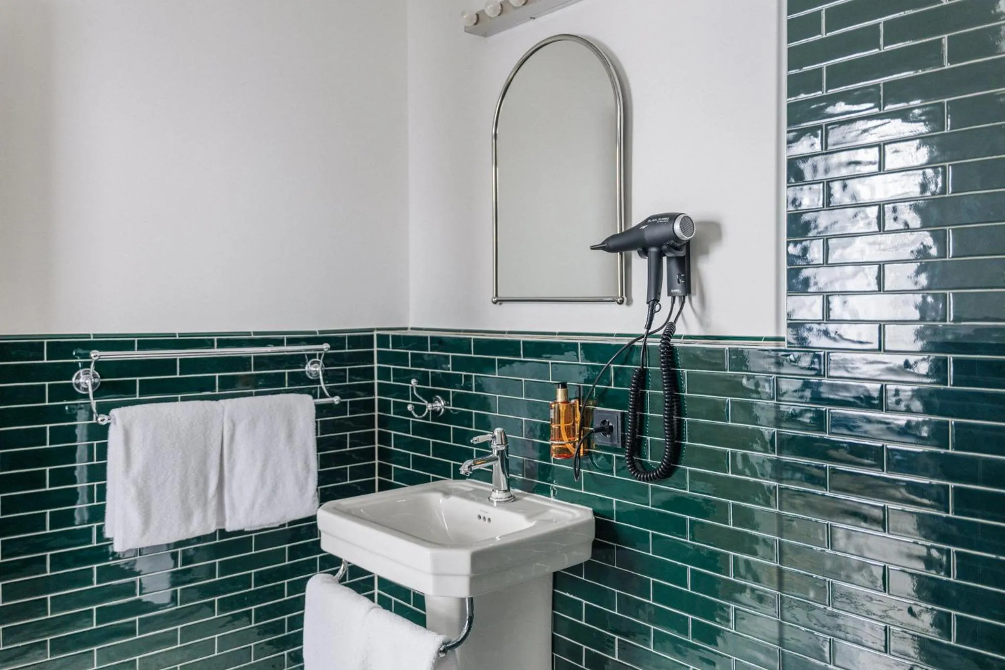 Bathroom in Homaris East Side