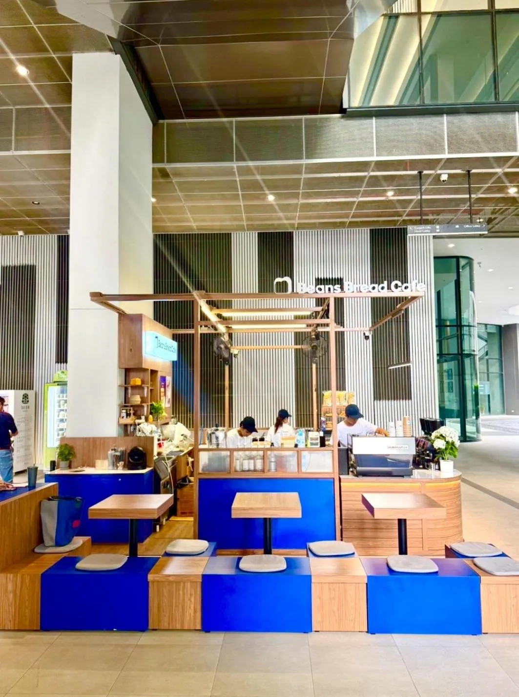 Coffee/tea facilities in The Quarter Ratchayothin by UHG