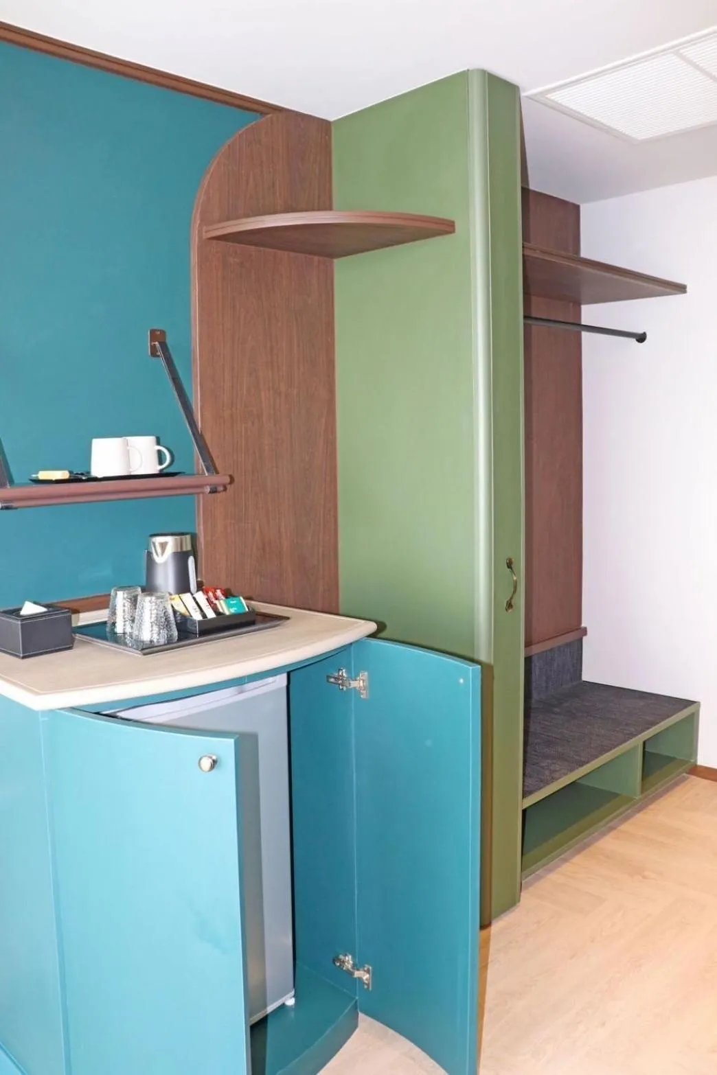 Coffee/tea facilities in The Quarter Ratchayothin by UHG