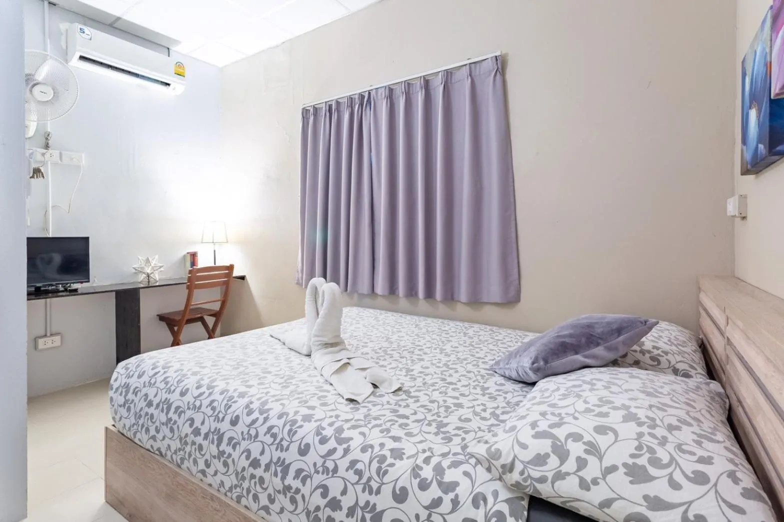 Photo of the whole room, Bed in THE BEACH CHA AM Guest House