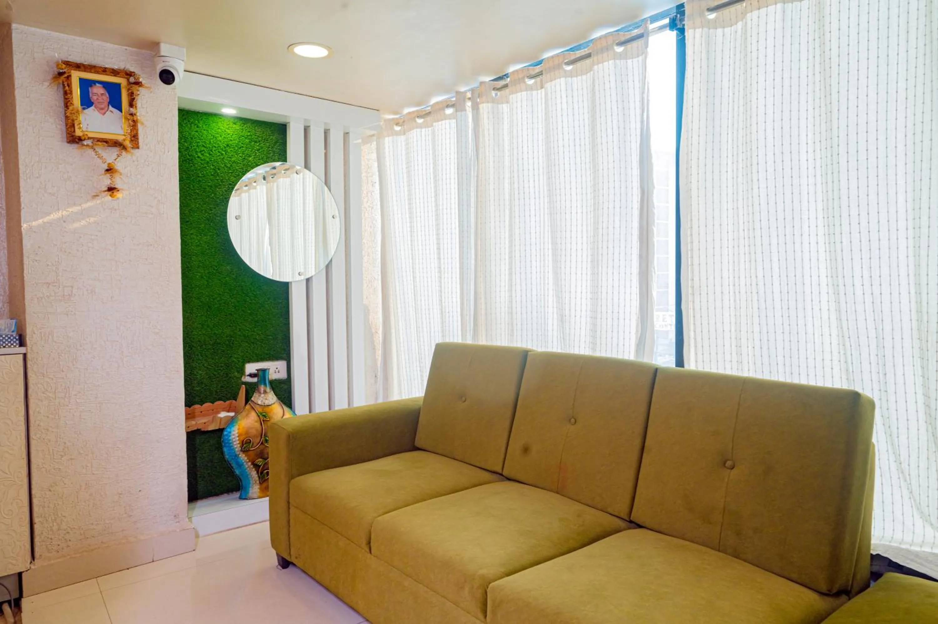 Seating area in Hotel Pearl