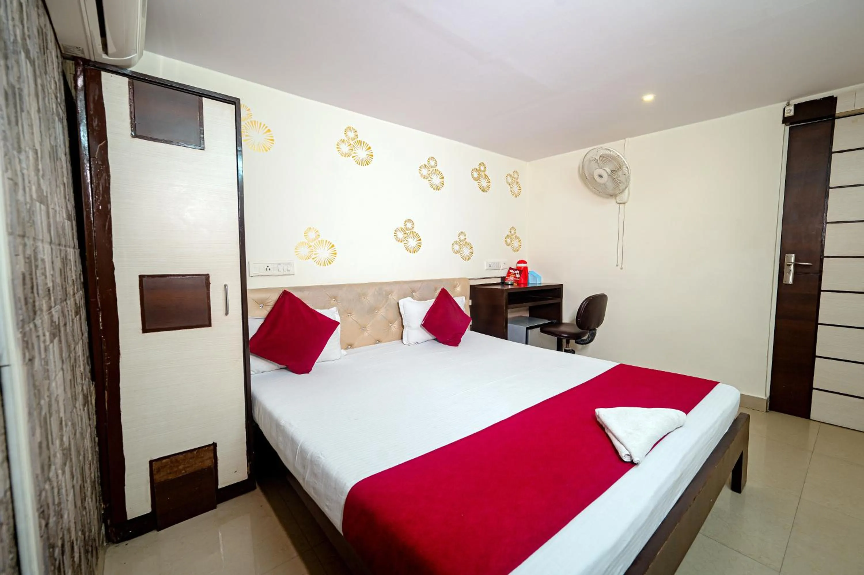 Bedroom in Hotel Pearl