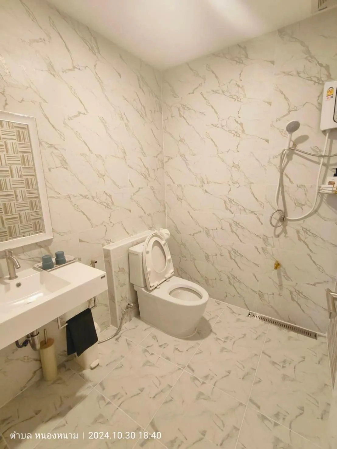 Toilet in 189Premier Villa Lamphun