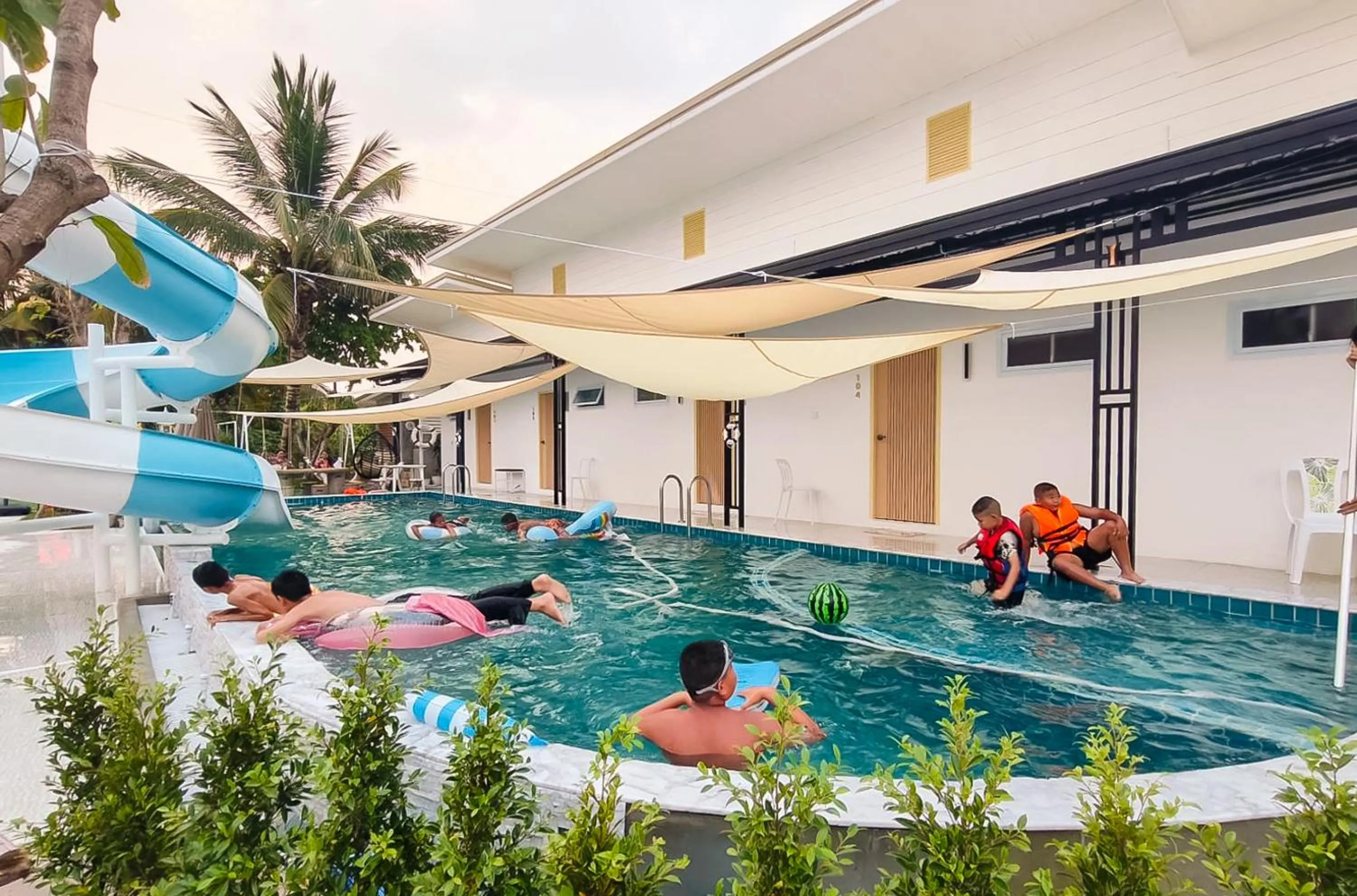 Pool view in 189Premier Villa Lamphun