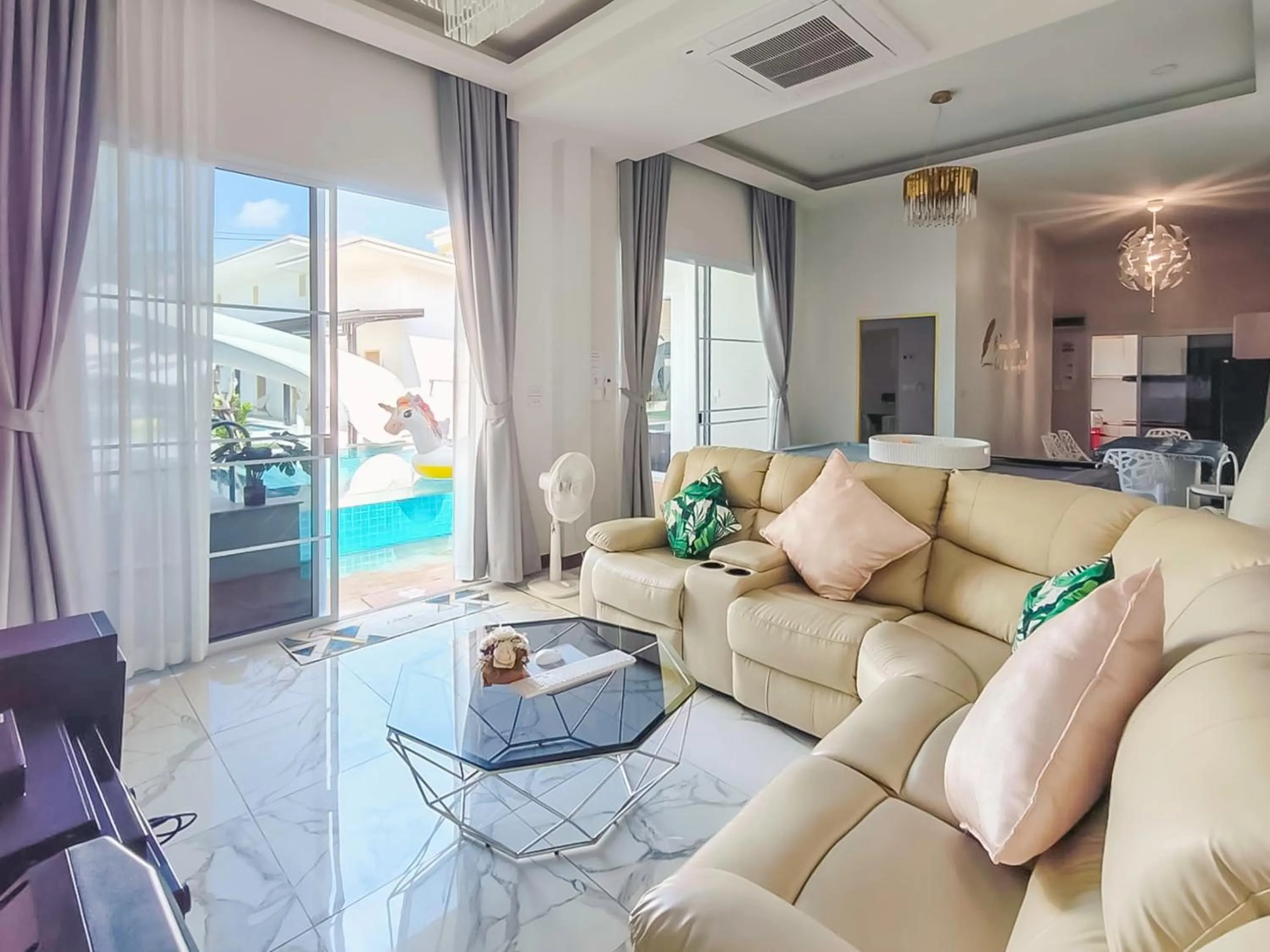 Living room in 189Premier Villa Lamphun